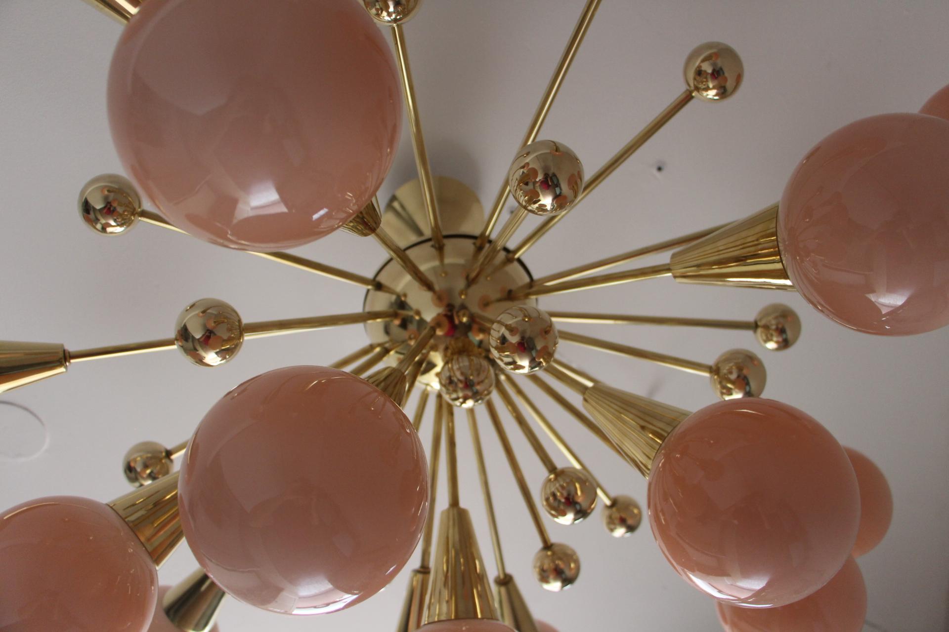 Late 20th Century Half Sputnik Chandelier in Light Pink-Beige Murano Glass and Brass