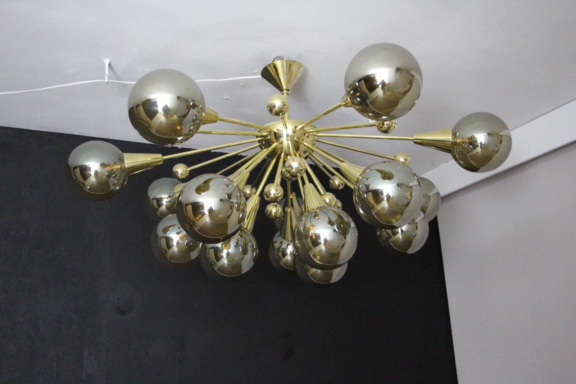 Half Sputnik Mercurised Silver-Gold Color Murano Glass Globes Chandelier For Sale 8