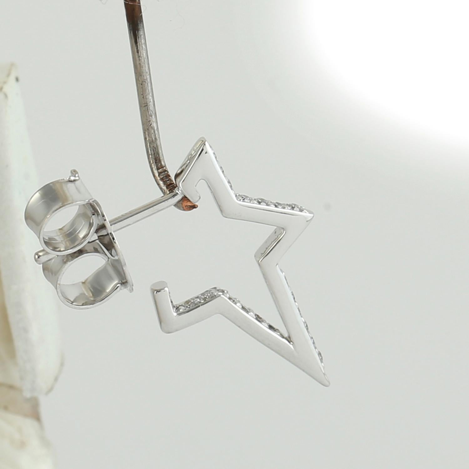 Half Star Pave Diamant-Ohrringe aus 18 Karat Weißgold mit Diamant-Ohrringen (Gemischter Schliff) im Angebot