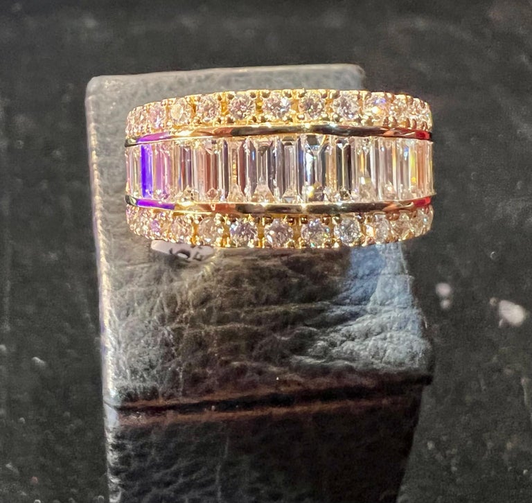 Half Wedding Ring in 18 Carat Gold Set with Baguette and Brilliant Cut