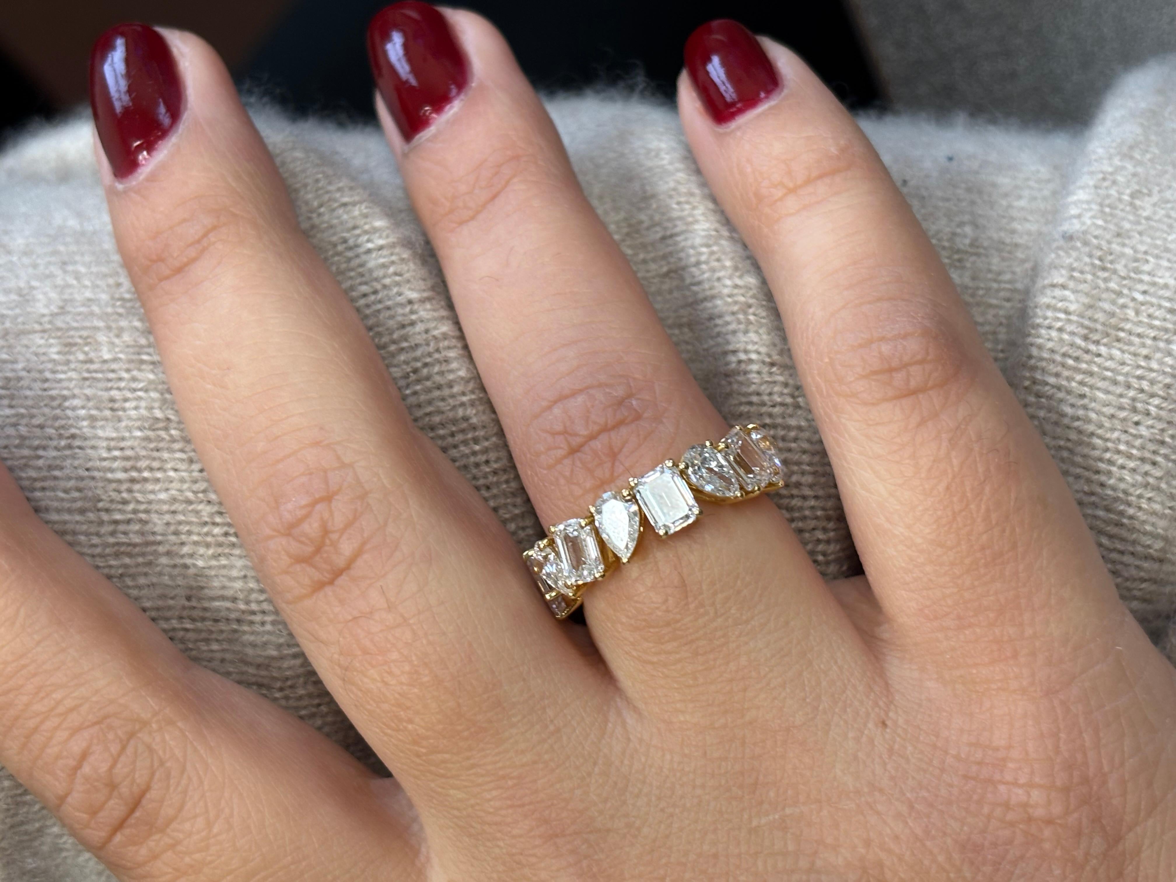 Bague Multishape Halfway Or jaune 3.50 Ct. en vente 1