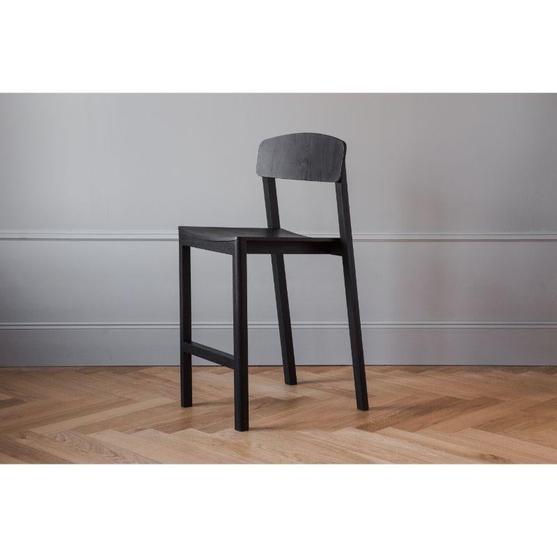 Chaise de bar Halikko par Made by Choice
Dimensions : 47 x 46 x 99 cm : 47 x 46 x 99 cm
MATERIAL : Chêne massif
 Finitions standard : Bois naturel / peint en noir.

Également disponible : Rembourrage en tissu ou std. Tissu (catégorie 1 & 2), couleur