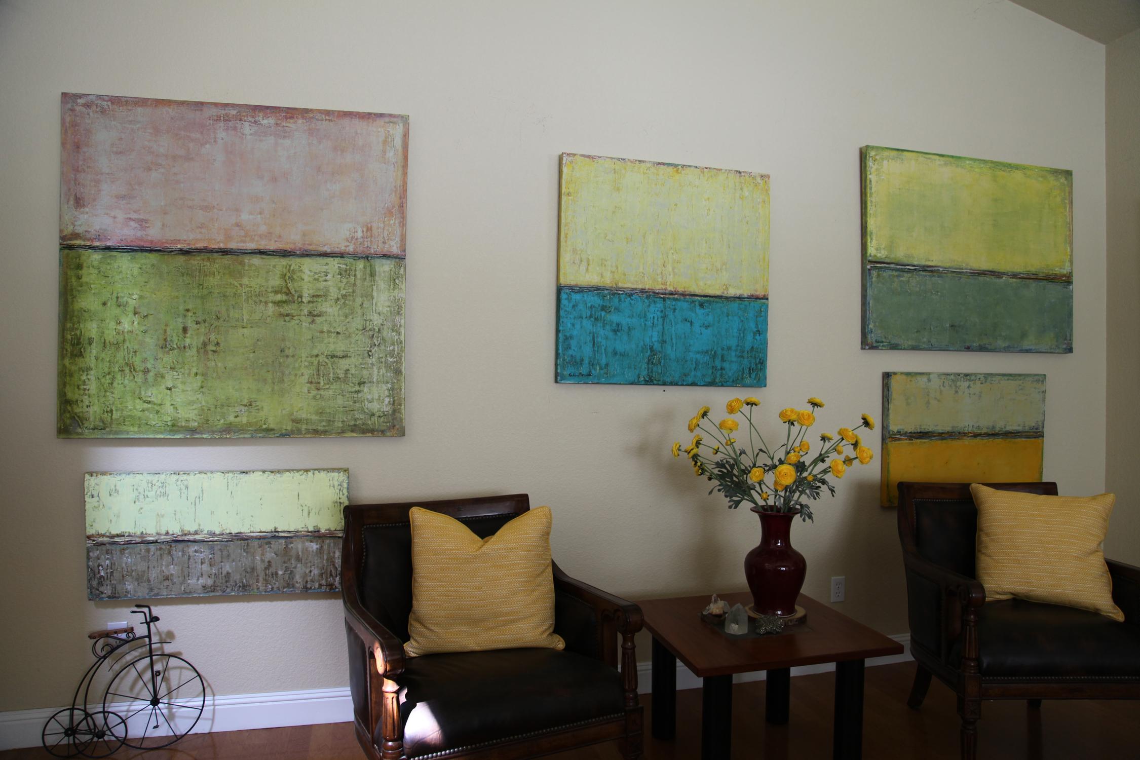 It is unique and original abstract painting on canvas. Ready to hang. The painting is signed on the back and front .
The creative process I begin with a layering ,then smearing and scrapping . I transform the perfect imperfections
on the wonderful