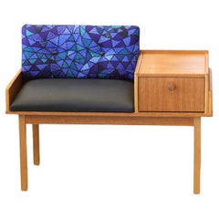 Hall bench in teak with upholstered back cushion Oomph by Viola Gråsten