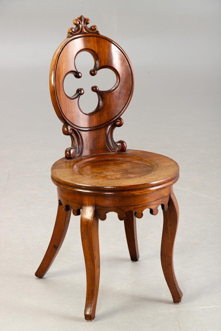 Hall Chair im viktorianischen Stil England  (Lackiert) im Angebot