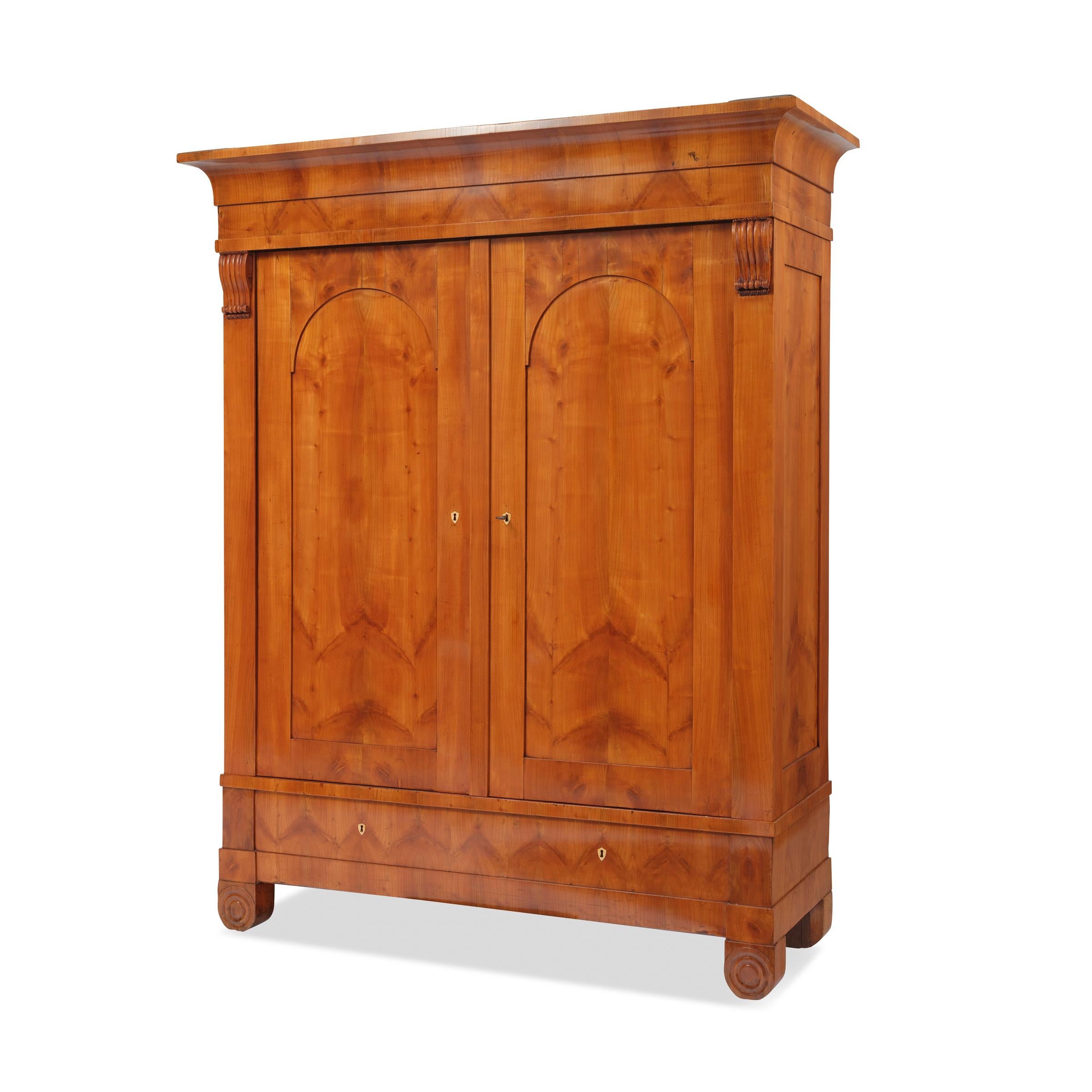 Hall cupboard . Biedermeier, Rhineland, around 1825 Cherrywood For Sale 3