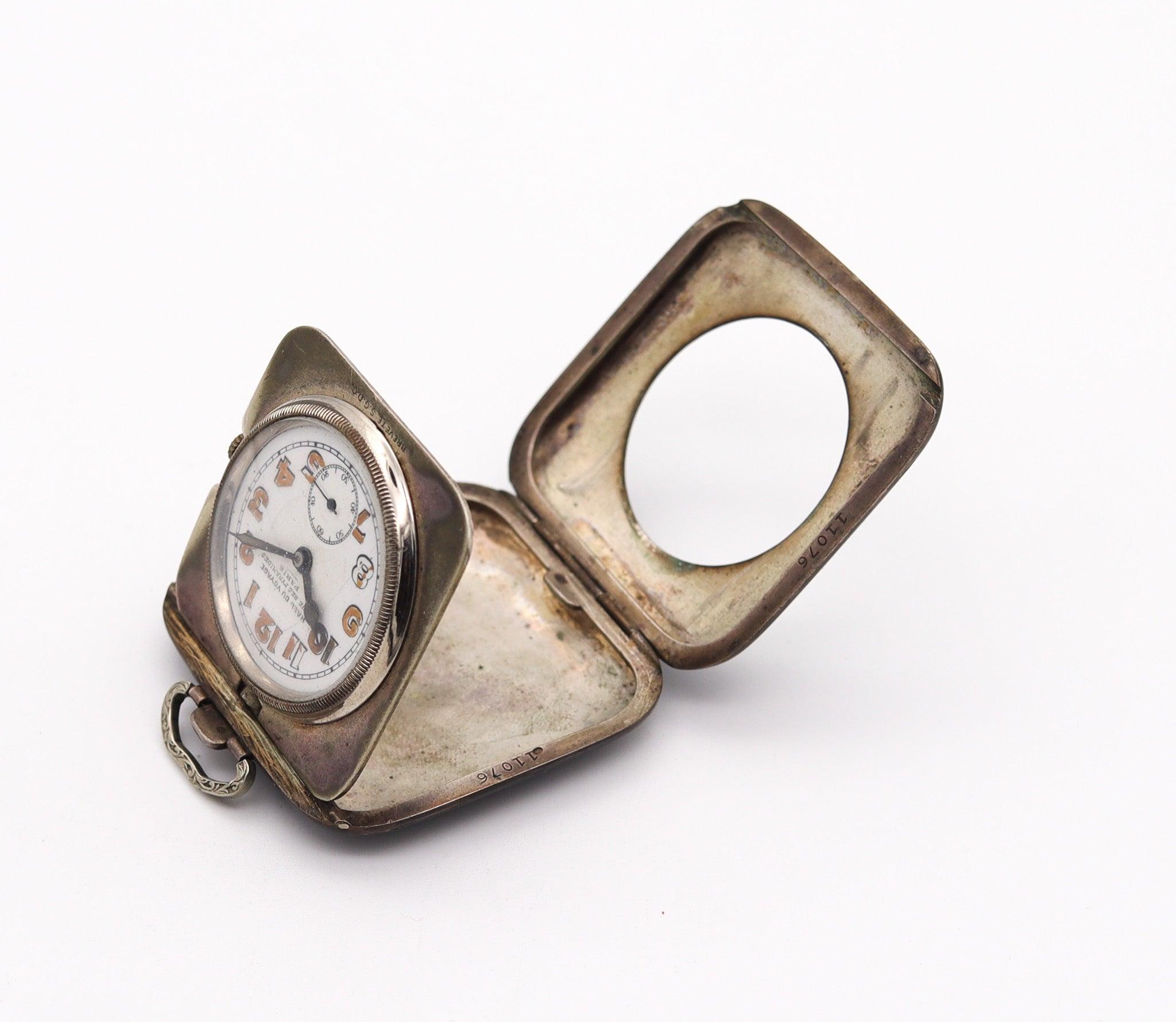 Horloge de voyage pliable HALL DU VOYAGES 1900 Paris en argent sterling avec niello Bon état - En vente à Miami, FL
