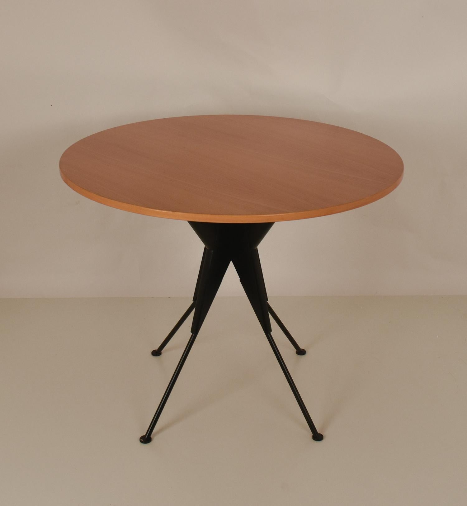 Spanish Halley Table By Vincent Martinez For Punt  Mobles, Spain 1986 For Sale