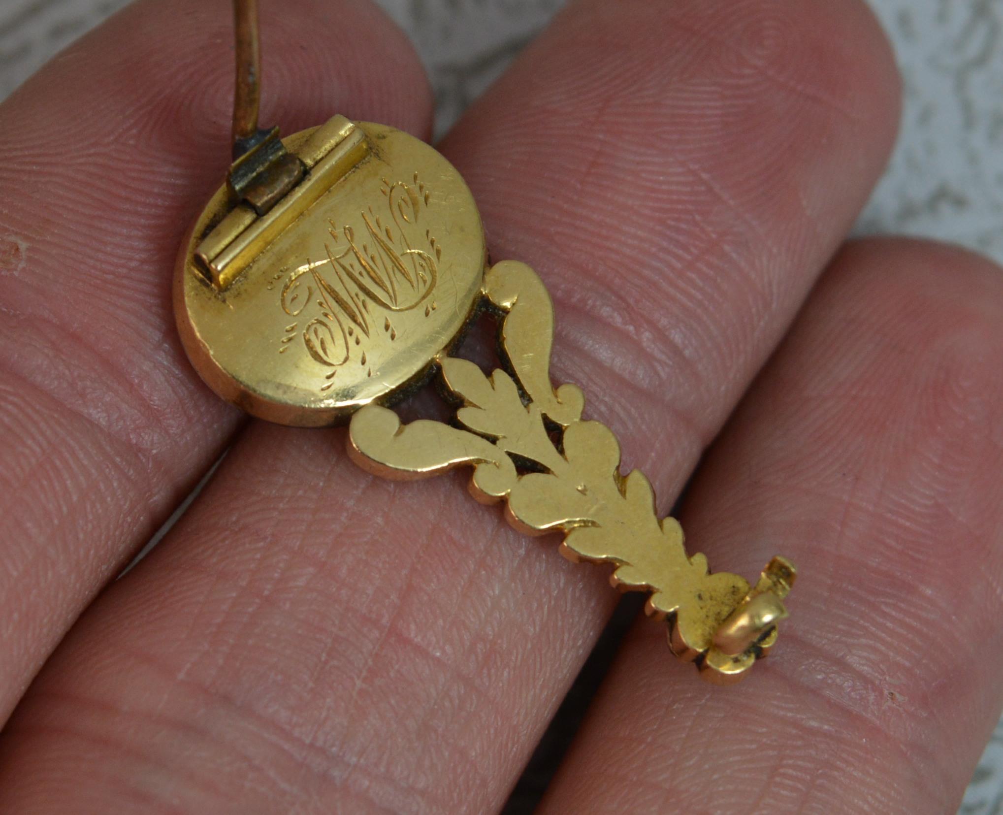 George III Halley's Comet Mourning in Memory of Brooch Enamel 15 Carat Gold For Sale