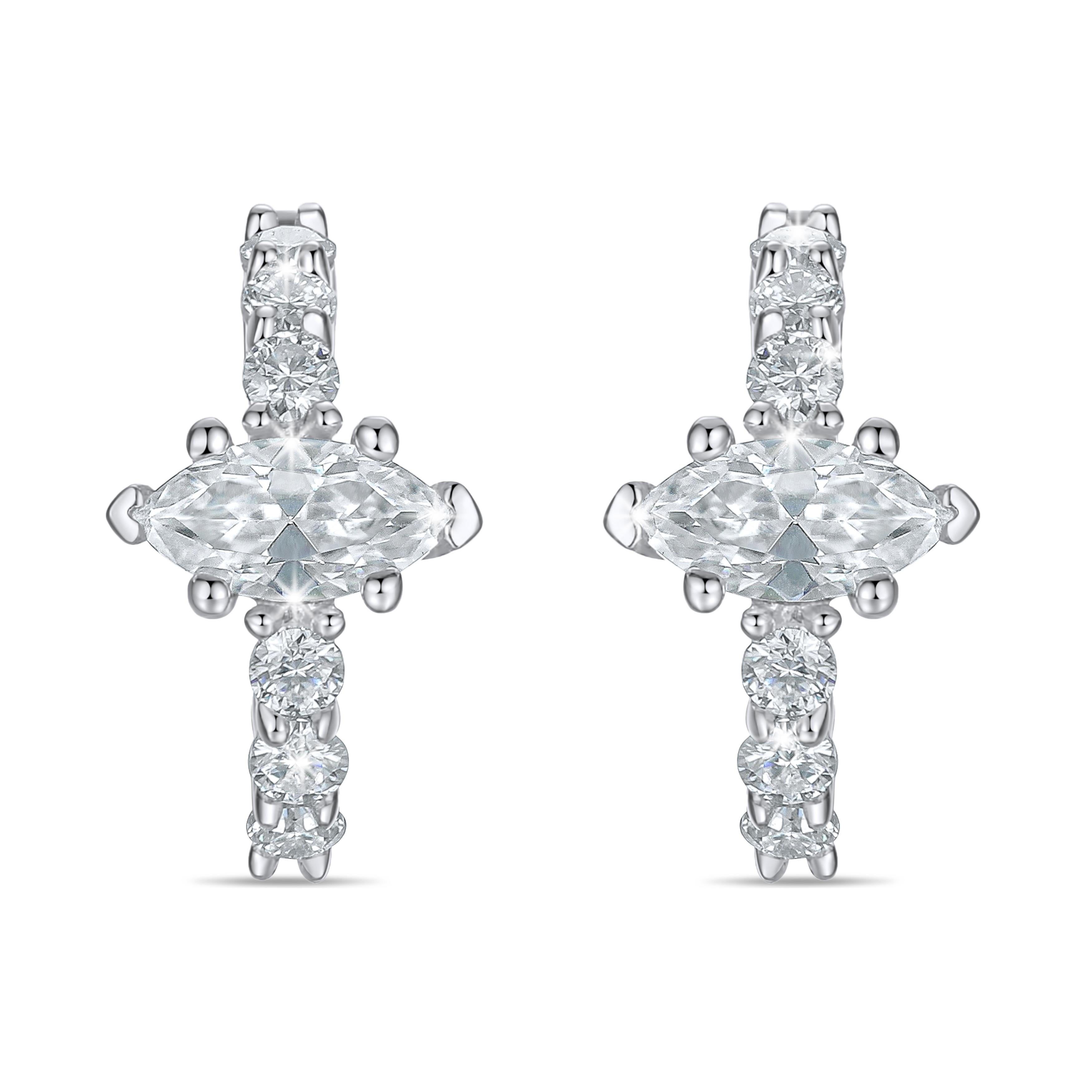 Taglio marquise Orecchini Huggie con diamante centrale Marquise coltivato in laboratorio in oro 14K in vendita