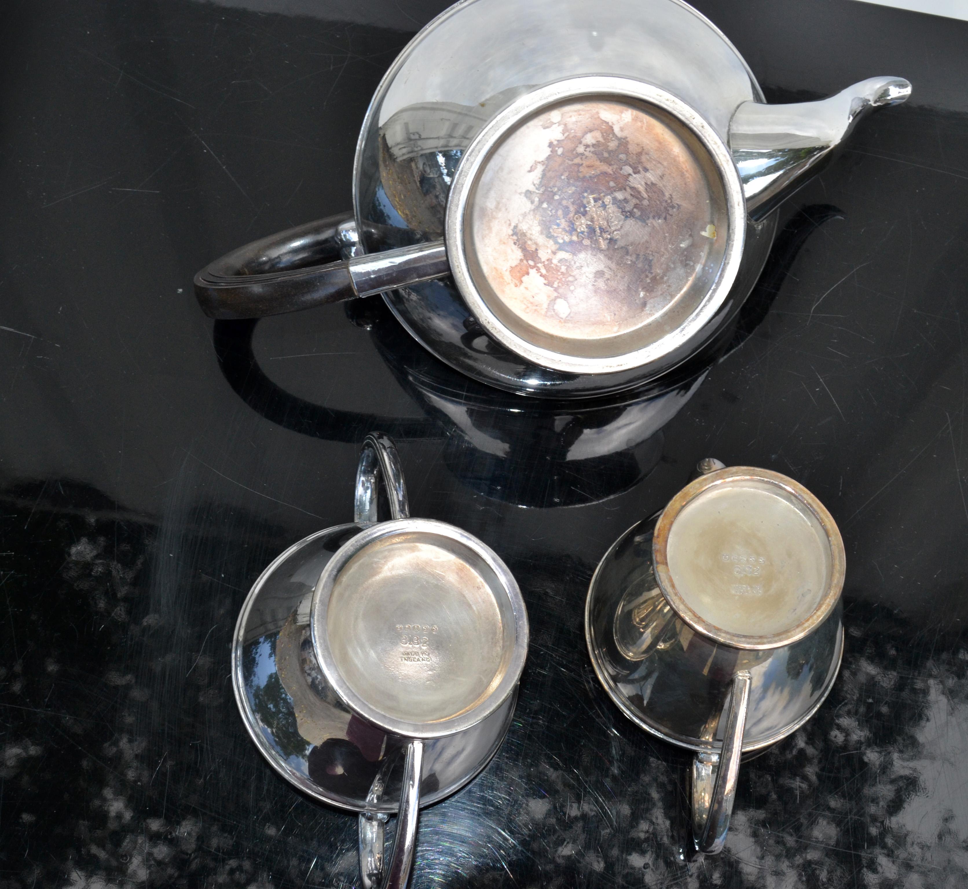 Hallmark English George I Style Silver Plated 3 Pieces Tea Set Bakelite Handles For Sale 5
