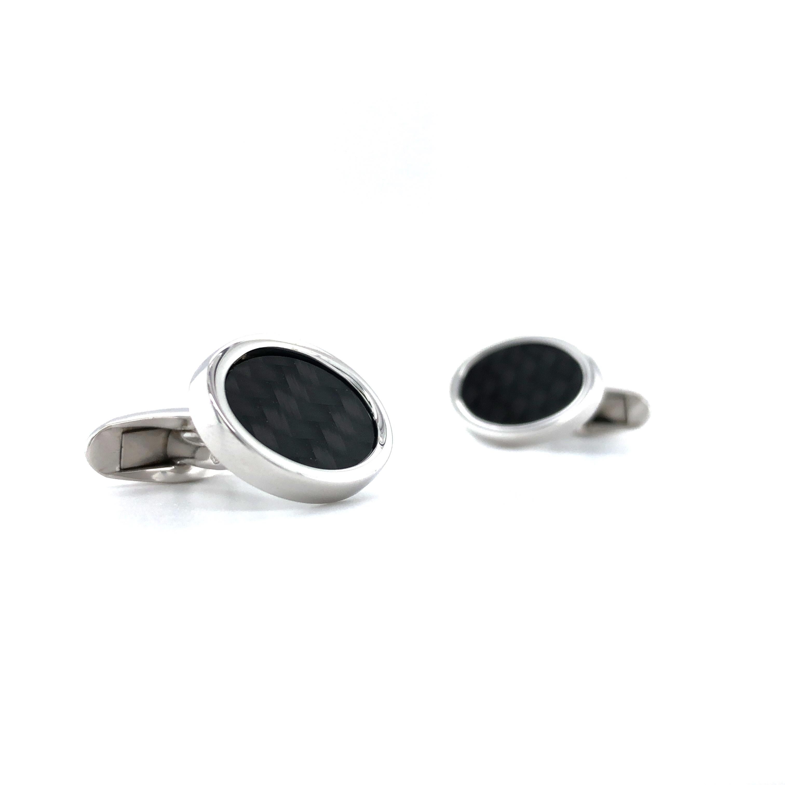 Hallmark Oval Cufflinks in Silver, 14 mm x 18 mm For Sale 1