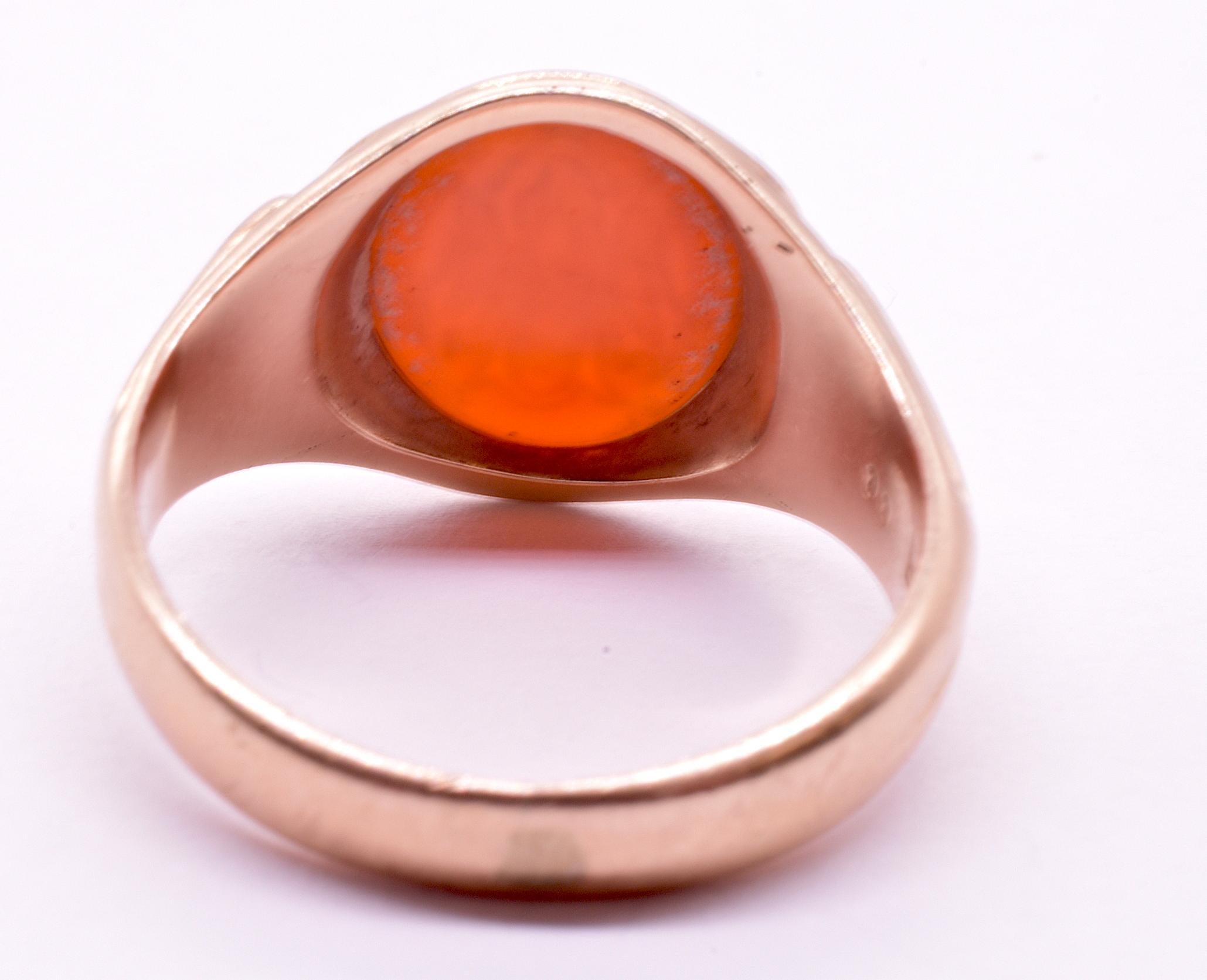 Hallmarked 1897 Chester 15K Monogrammed Carnelian Signet Ring In Excellent Condition In Baltimore, MD