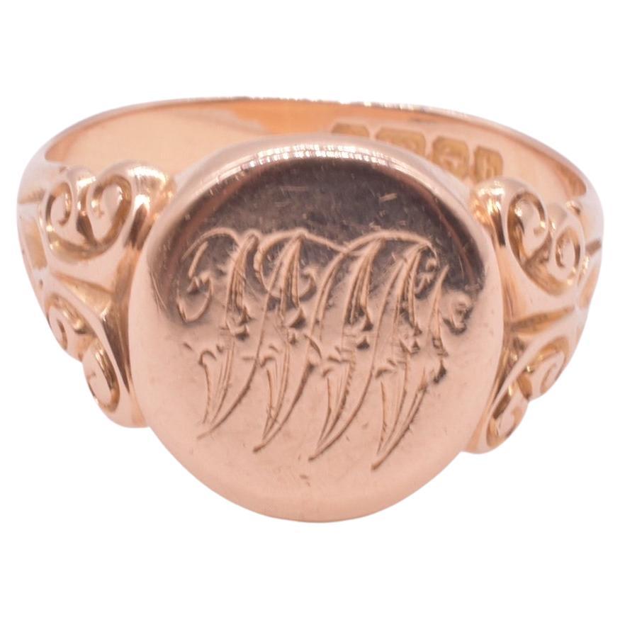 Hallmarked 1907 18K Ornate Gold Signet Ring with Monogrammed Initials  In Good Condition In Baltimore, MD