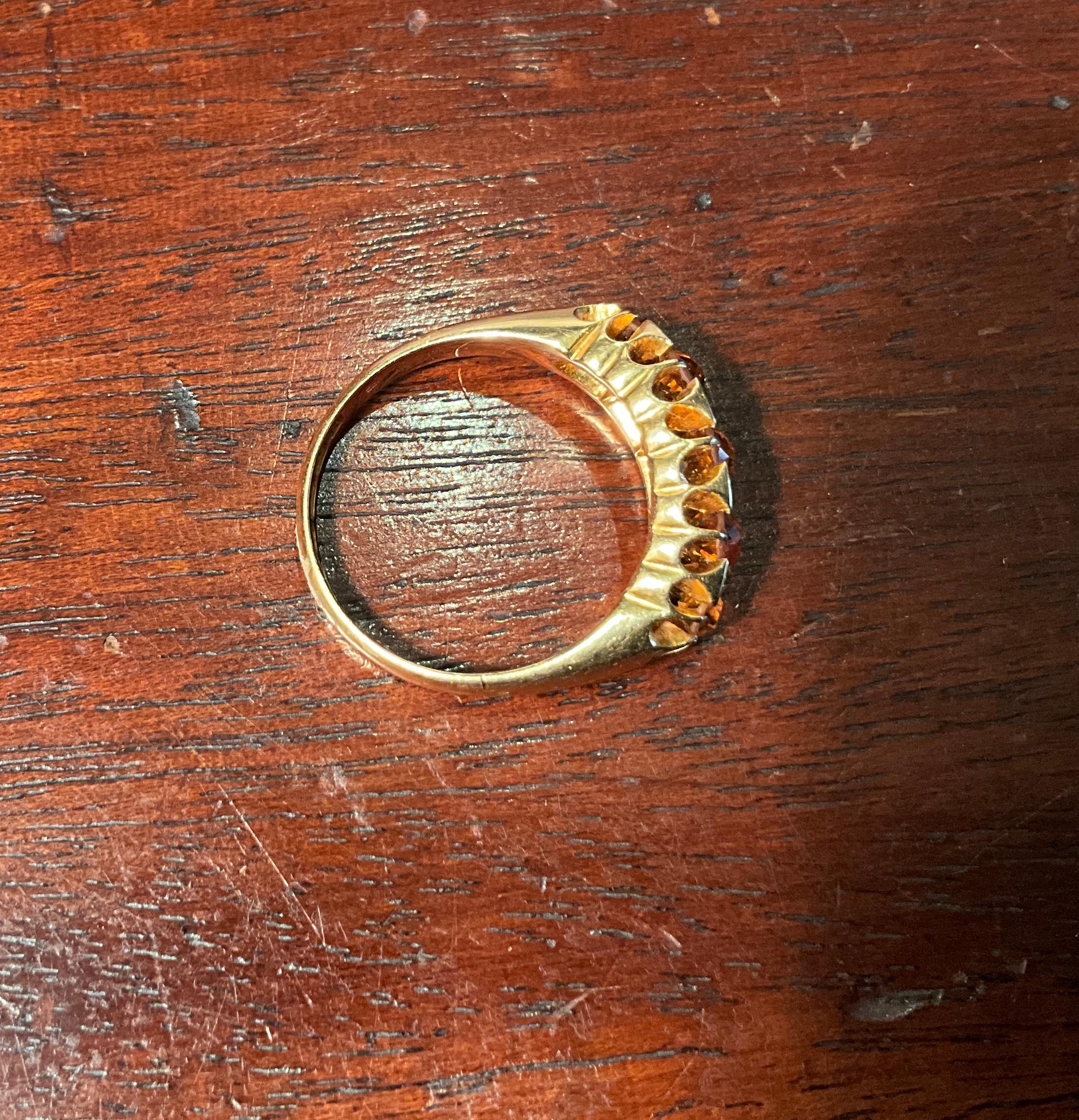 Anello a cinque pietre di citrino con marchio 1907 Birmingham 18K in vendita 7