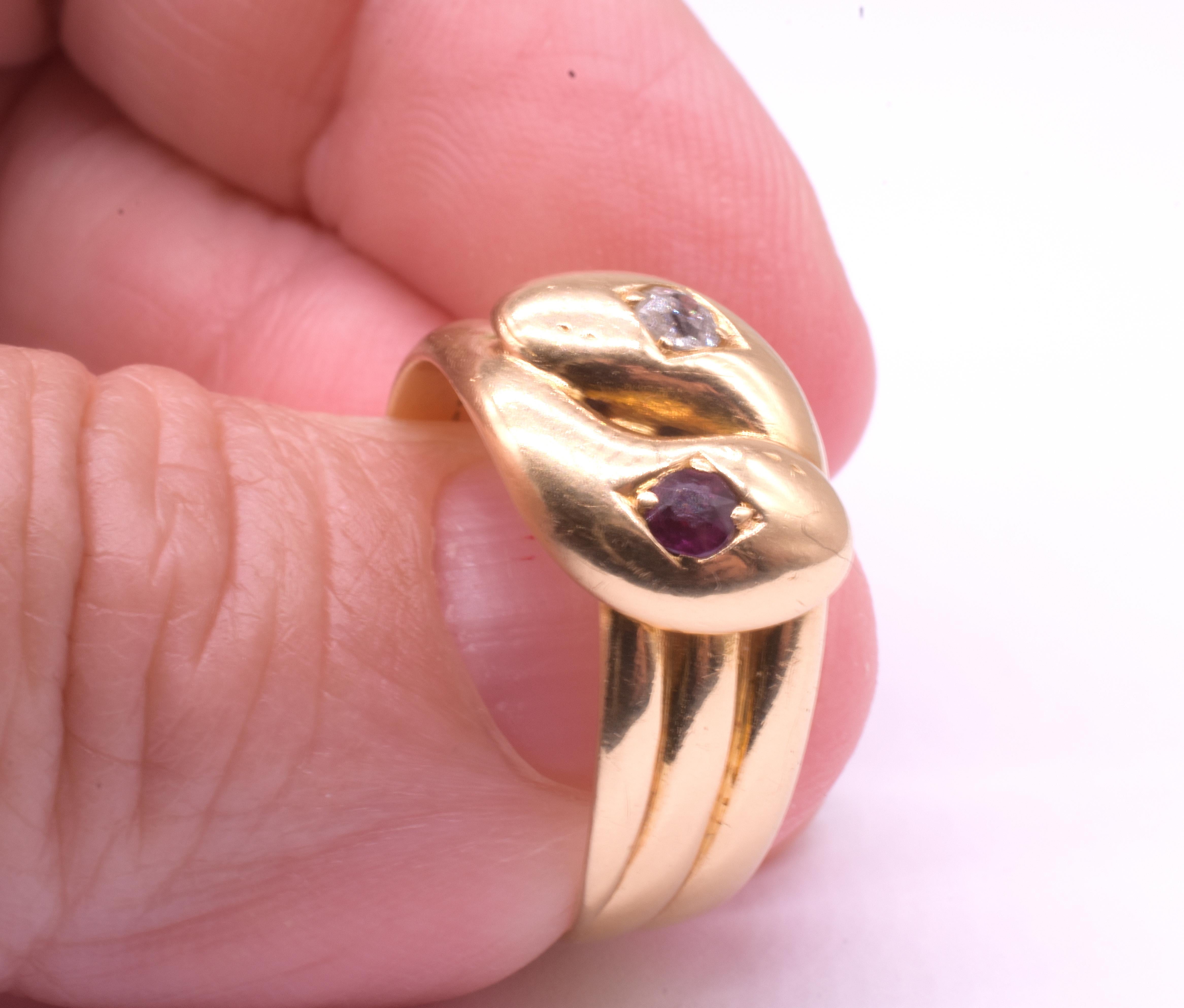 Anello a doppia testa di serpente con diamante e rubino, con marchio del 1918 e 18 carati in vendita 5