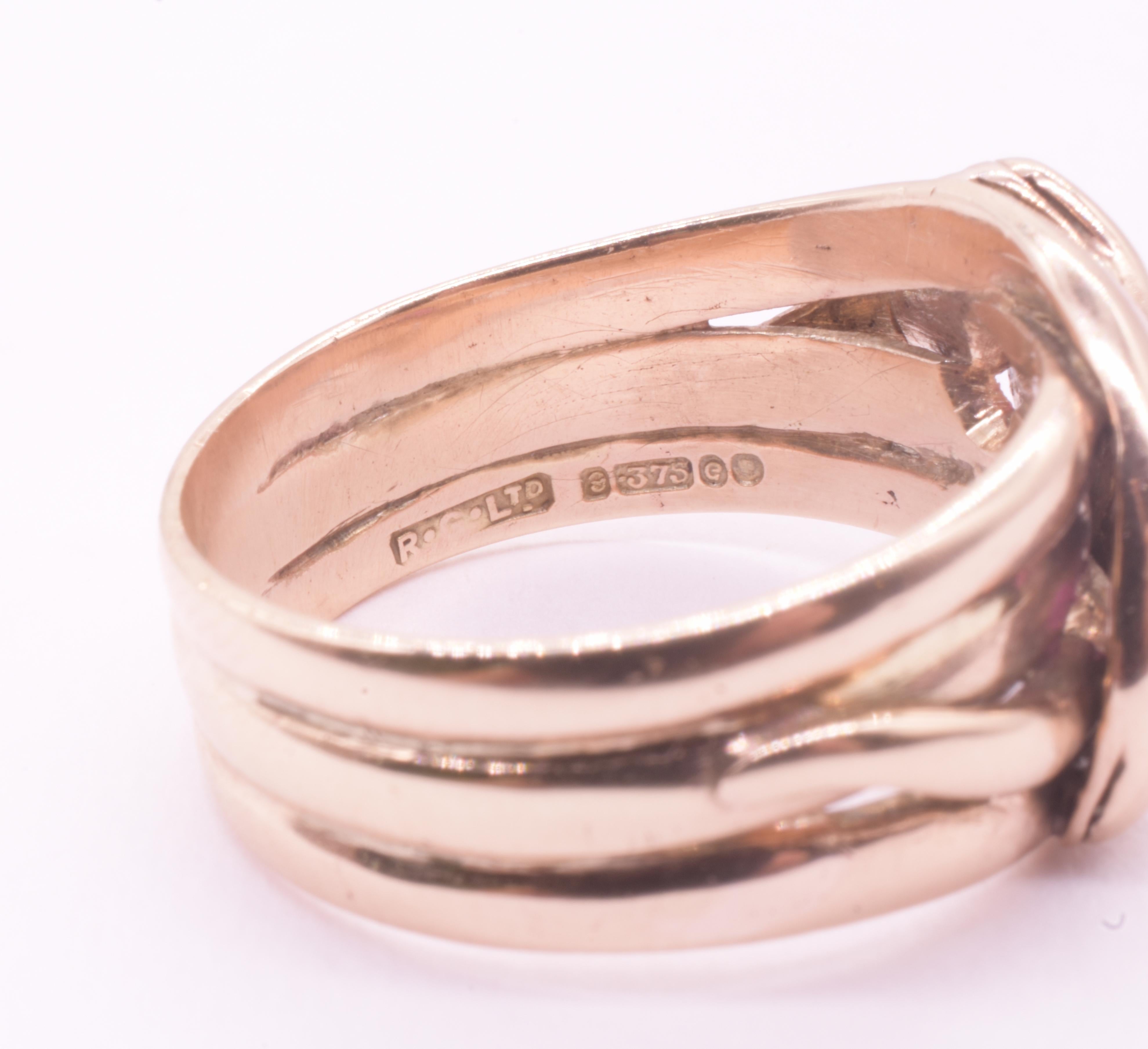 Hallmarked 1918 9K Ruby Double Headed Snake Ring en vente 1