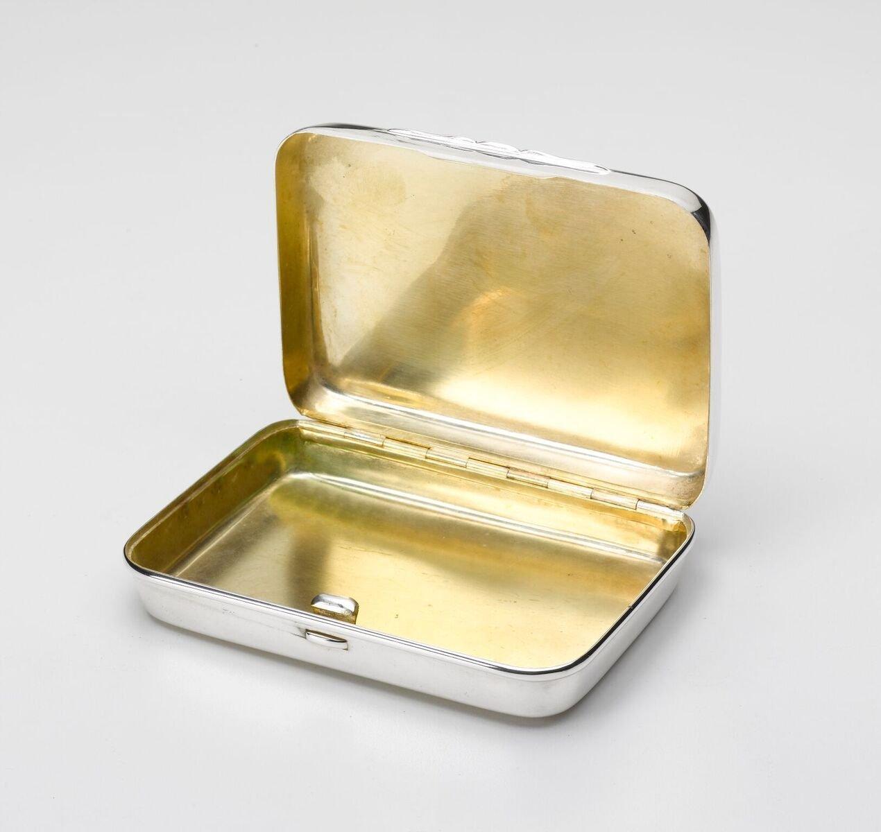 Scatola portaoggetti in argento placcato con marchio, Sheffield, Regno Unito, circa 1900 In condizioni buone in vendita a Colorado Springs, CO