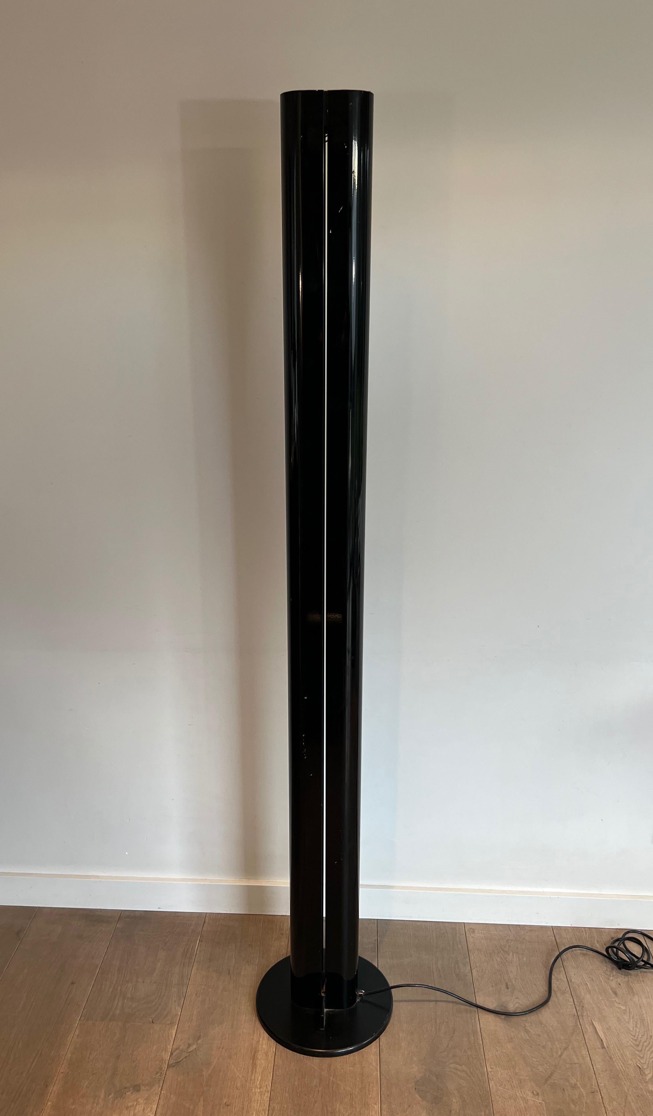 Lampadaire Hallogen Modèle Megaron en métal laqué noir par Gianfranco en vente 4