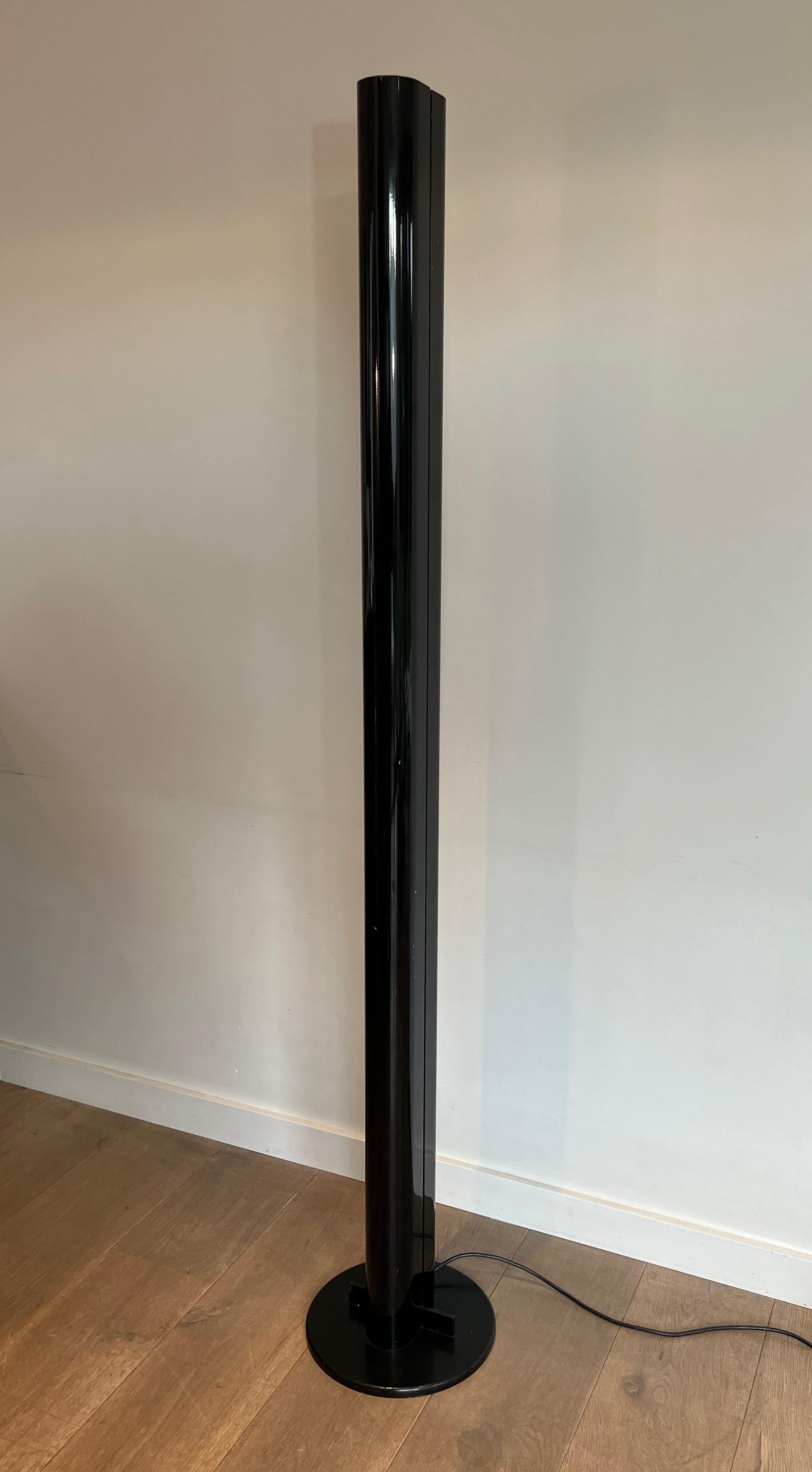 Lampadaire Hallogen Modèle Megaron en métal laqué noir par Gianfranco en vente 5