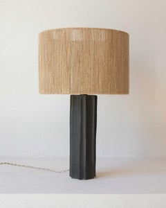 Halo Tischlampe aus schwarzer Keramik von Grès Éditions