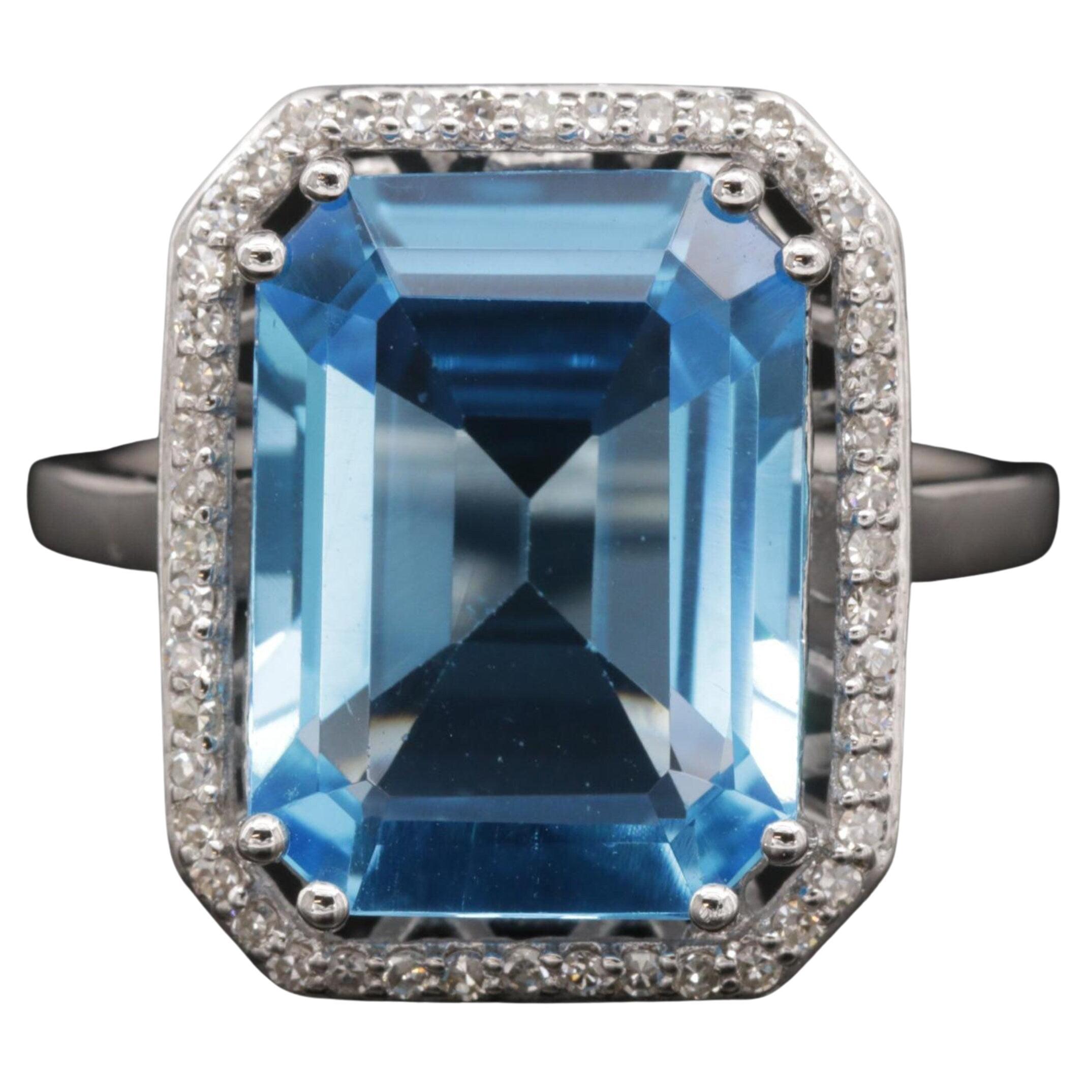 Im Angebot: Halo-zertifizierter Aquamarin-Verlobungsring mit antikem Aquamarin und Diamant ()