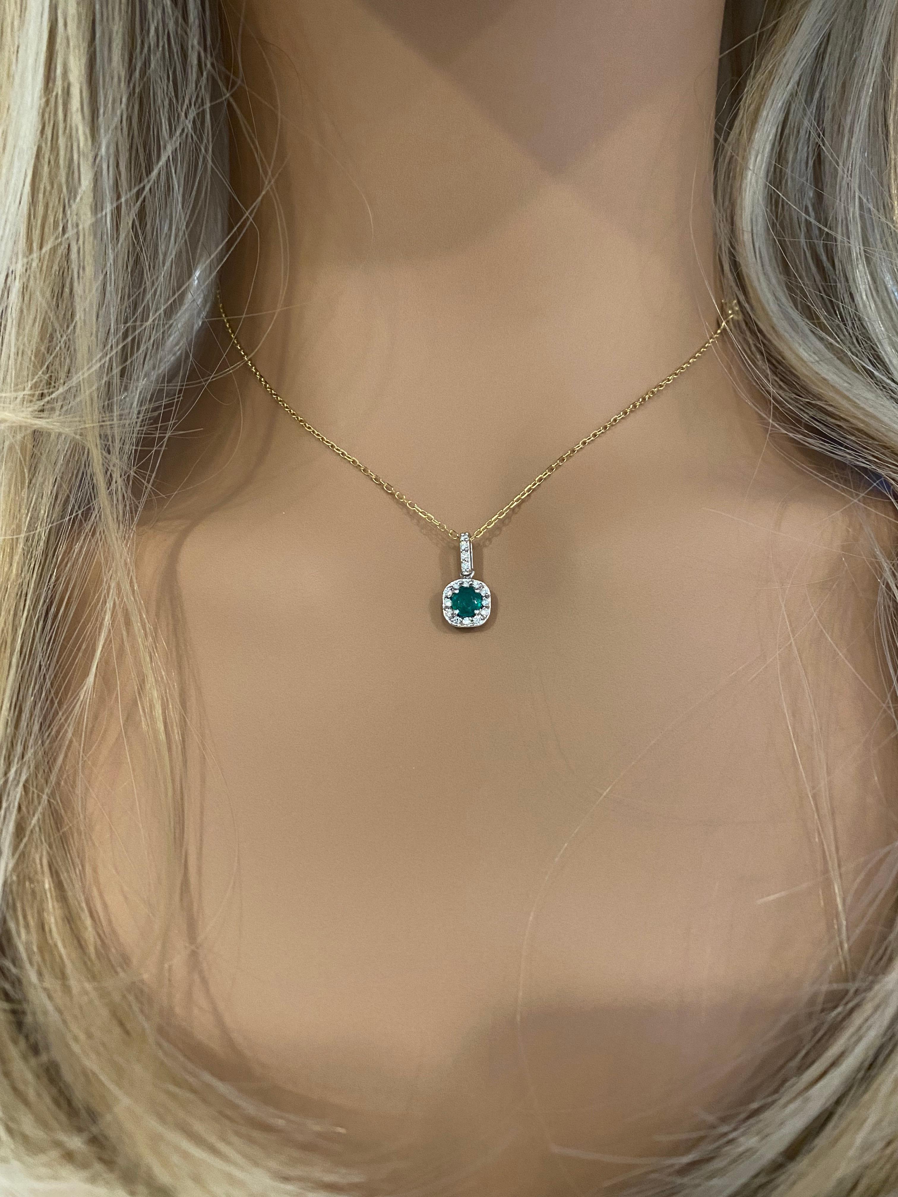 Halo Diamond and Emerald Pendant Gold Drop Pendant Necklace In New Condition In New York, NY