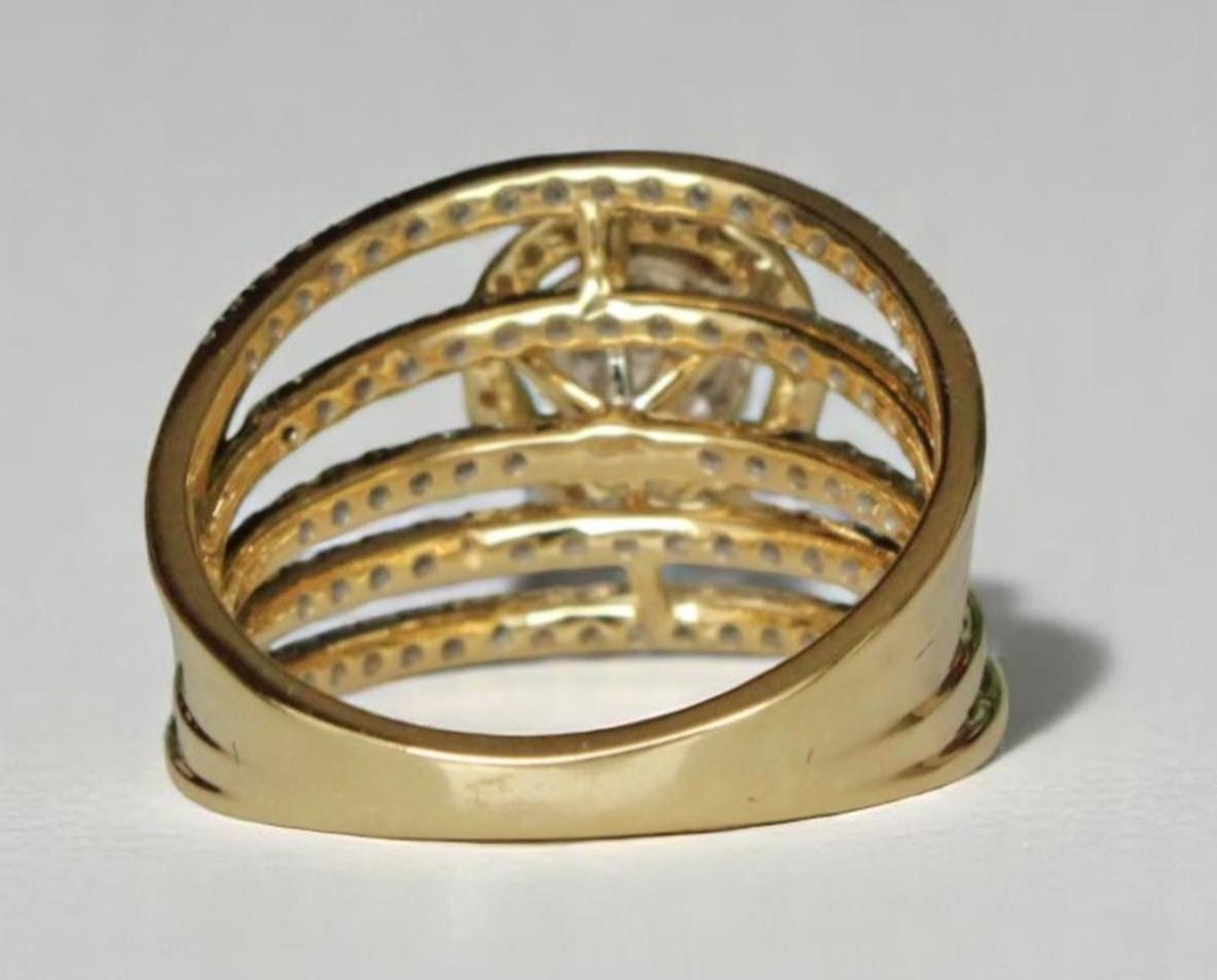 Anello di fidanzamento con diamante a forma di aureola in oro massiccio 14K (certificato) in vendita 2