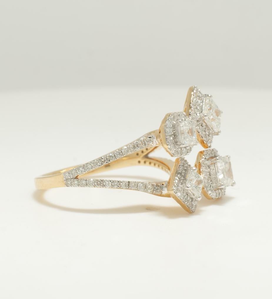 Anello da cocktail aperto con diamante Halo in oro massiccio 14K (certificato) In condizioni Nuovo in vendita a New Delhi, DL
