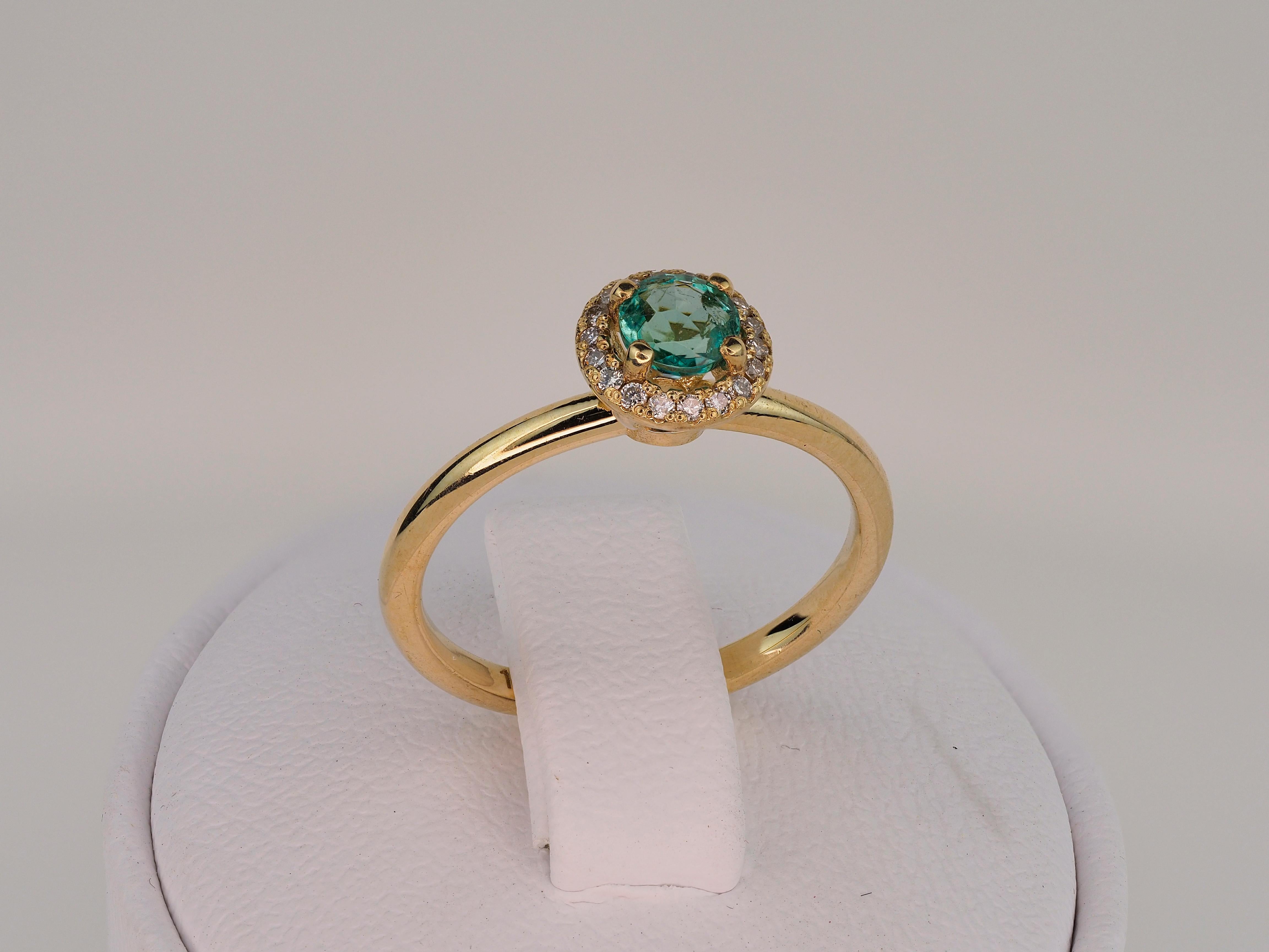 For Sale:  Halo Emerald Ring with Diamonds in 14 Karat Gold 8