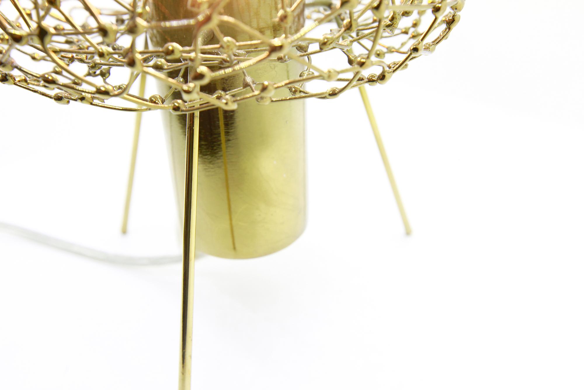 Thaïlandais Halo-Ette by Ango, lampe de table en laiton soudé à la main en vente