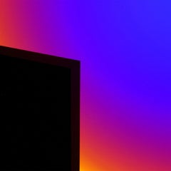 „Halo Evo 2“ Tiefblaue Stehlampe/ Farbprojektor von Mandalaki Studio