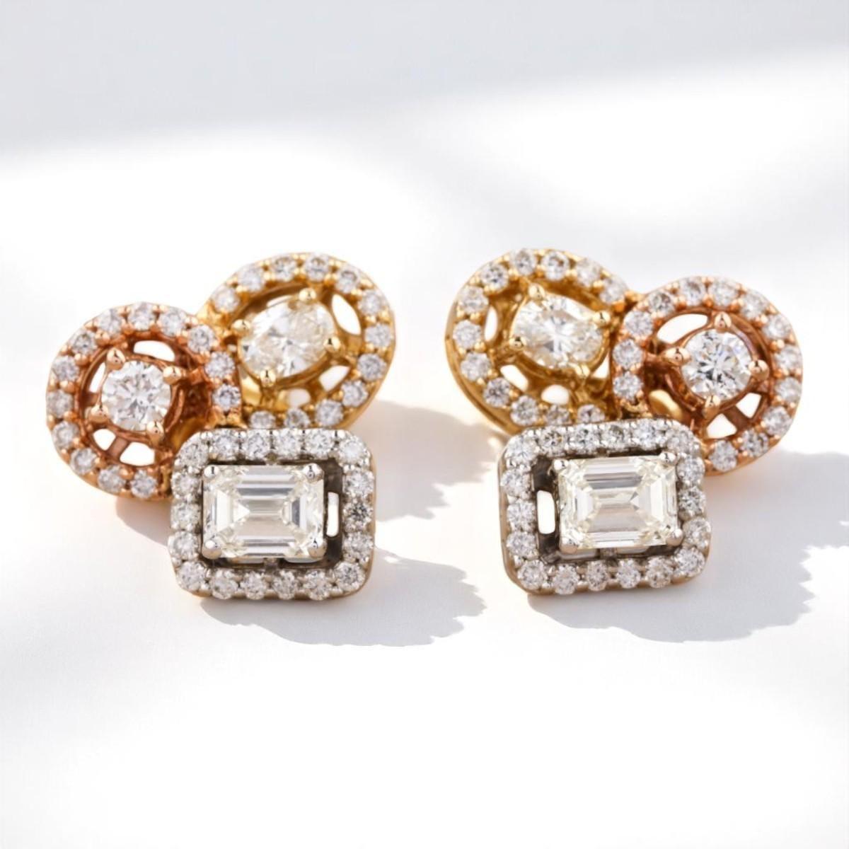 Halo Fancy Diamond Stud Earrings in 14K Solid Gold (Certified) Neuf - En vente à New Delhi, DL