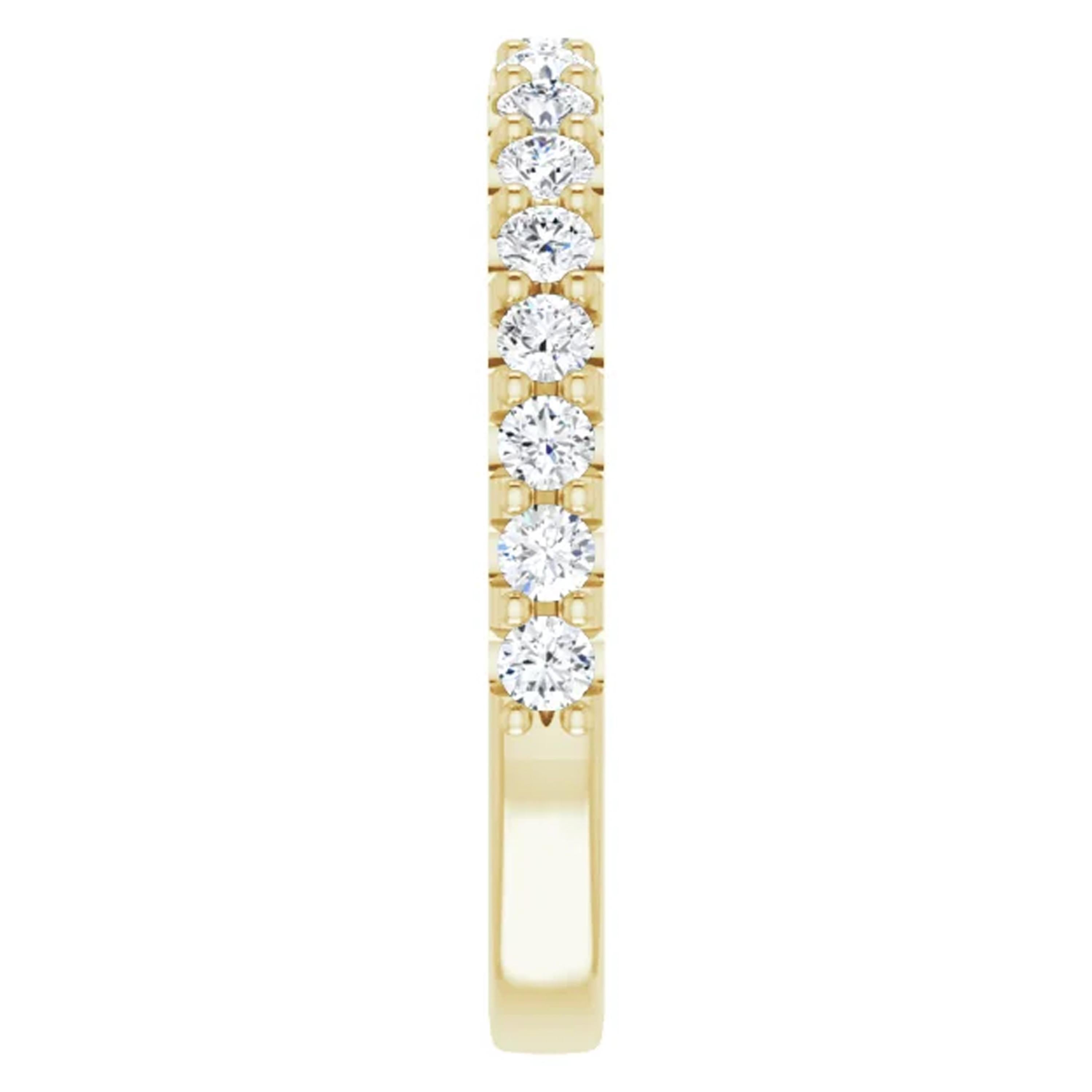 Halo GIA Certified Round Diamond Engagement Ring 14 Karat Yellow Gold 2.10 Carat For Sale 4