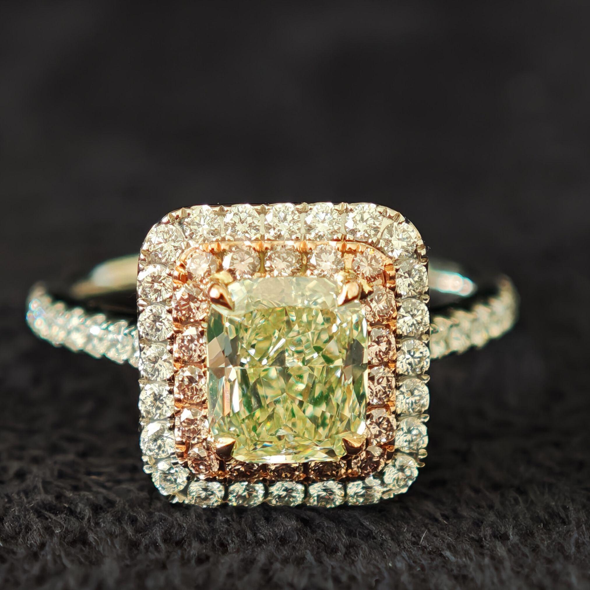 Anillo Halo Verde Radiante 1,41 ct GIA Diamante Natural Rosa y Blanco, Oro 18K en venta 6