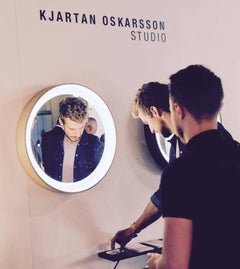 Round Backlit Wall Mirror with LED Light in Oak