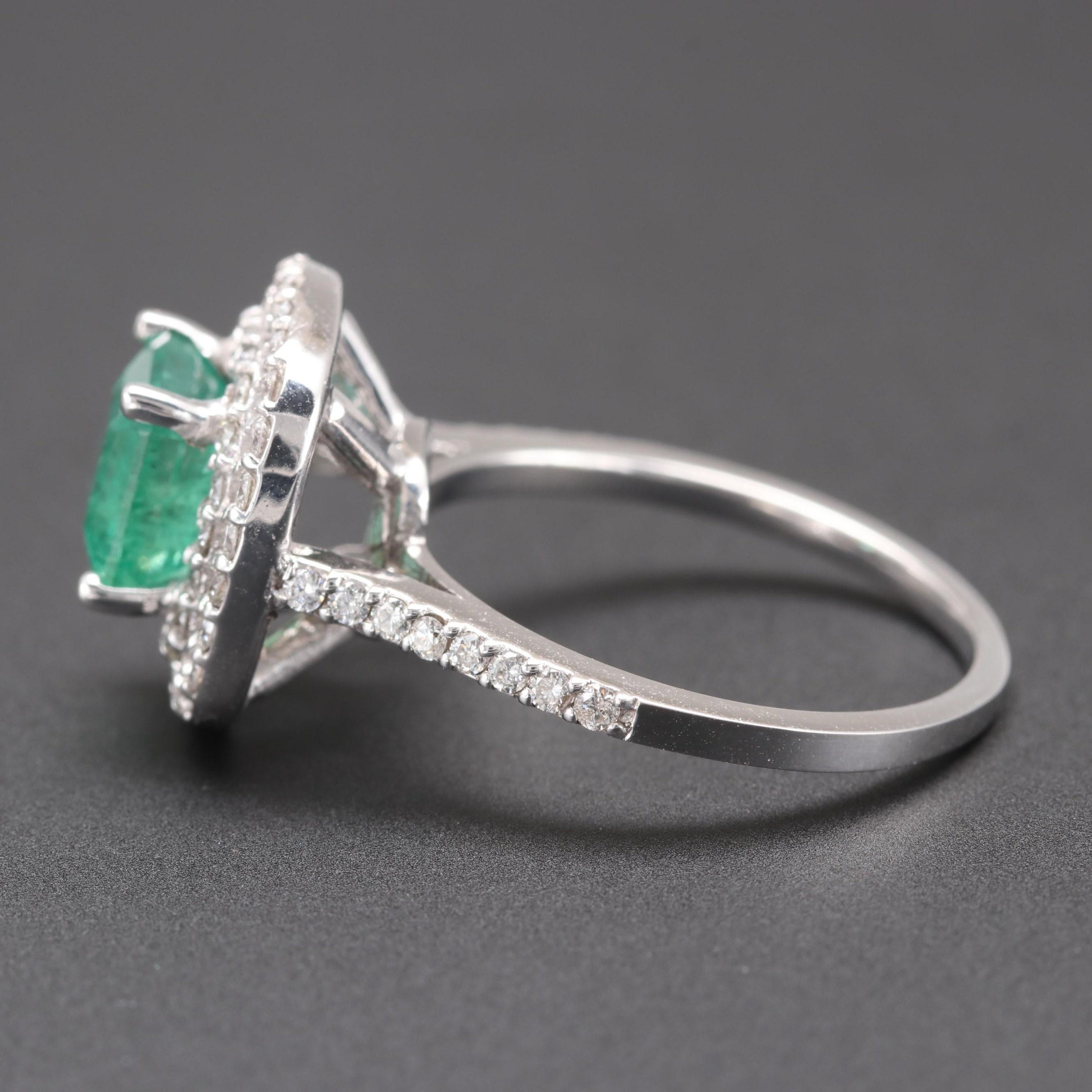 For Sale:  Art Deco Natural Emerald Diamond Engagement Ring Set in 18K Gold, Cocktail Ring 5
