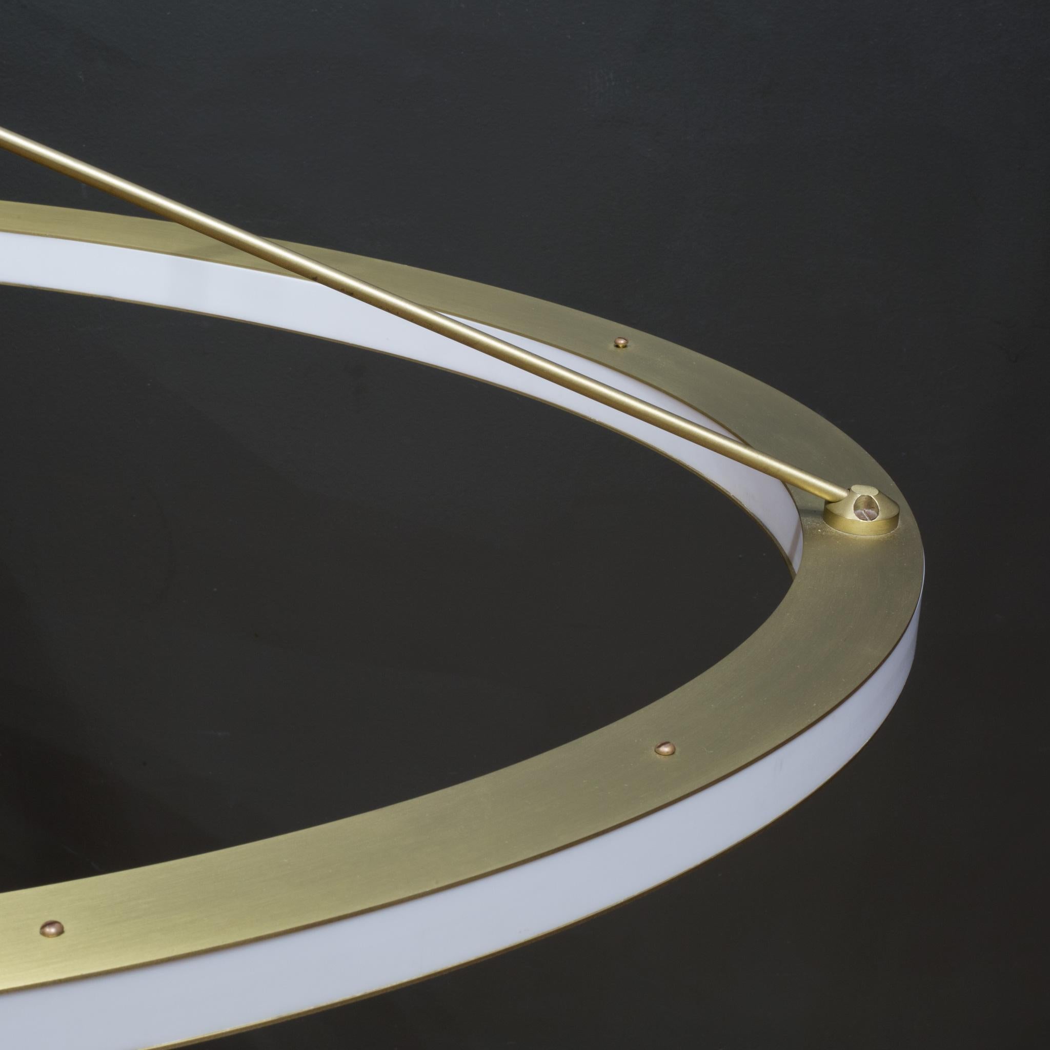 Halo Oval Pendant by Roll & Hill Designed by Paul Loebach In Good Condition In San Francisco, CA
