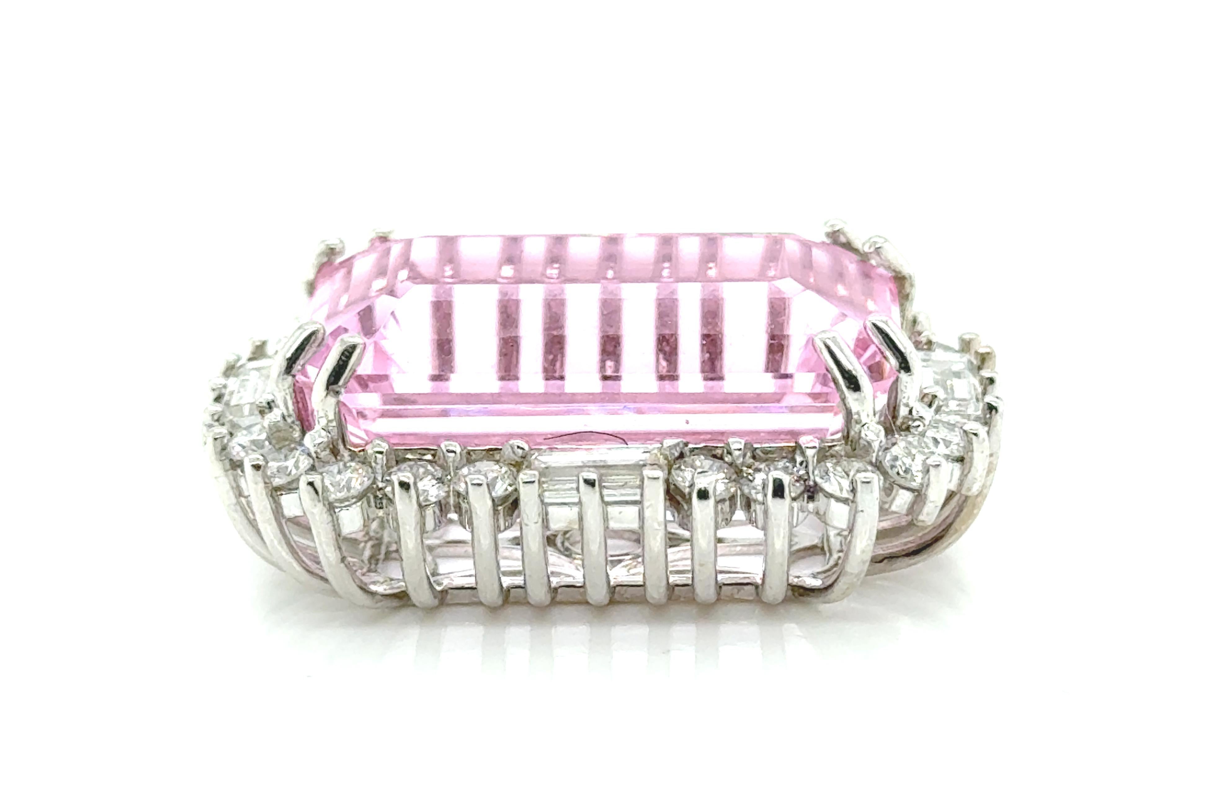 GIANT Emerald Cut Kunzite and Natural Mined Diamond Pendant Halo Necklace 31.25ct Brand New 14K



Dazzle in Pure Elegance with this Brand-New, Luxury Pendant Necklace Featuring a Mesmerizing 28.60 carat Emerald-Cut Kunzite gemstone.

Center Stone