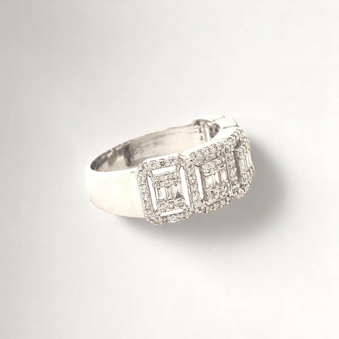 Halo Rectangular Diamond Ring in 14k Solid Gold (Certified) In New Condition For Sale In New Delhi, DL