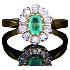 Halo Ring natural Emerald Diamonds solid 18K Gold Ø US6.75/ 3.7gr