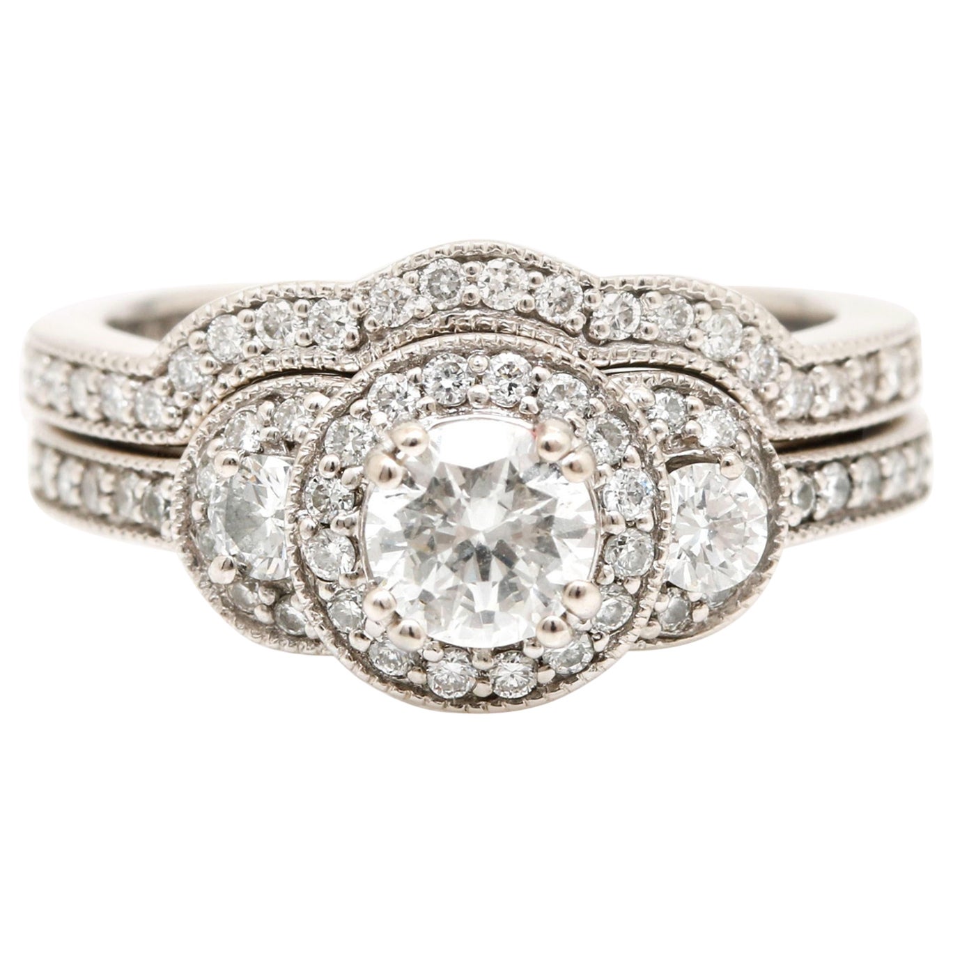 For Sale:  Halo Round Cut Diamonds Engagement Ring Set, Diamonds Wedding Ring