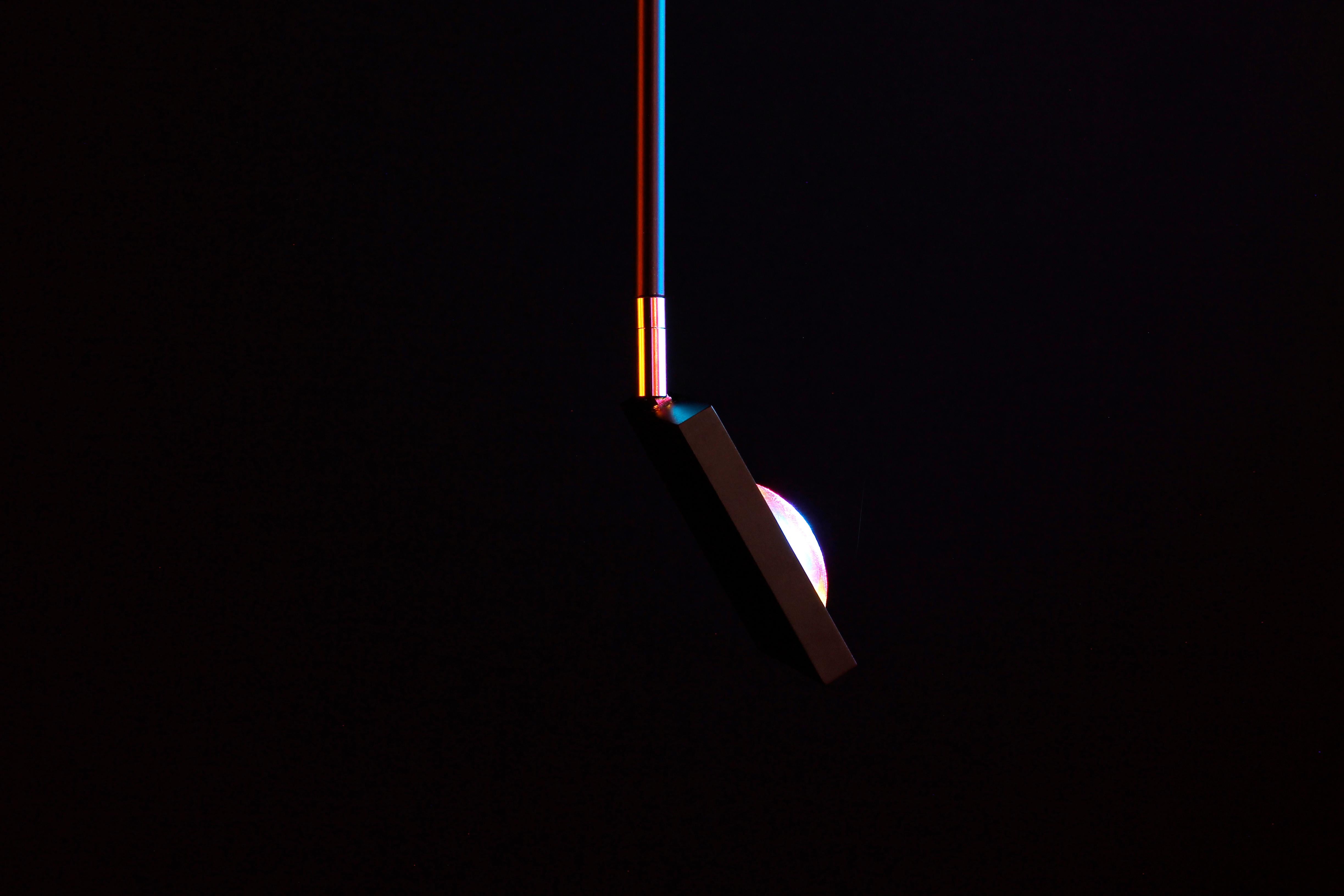 Aluminium Halo Sky' 90cm Sunset Red Color Projector by Mandalaki Studio en vente