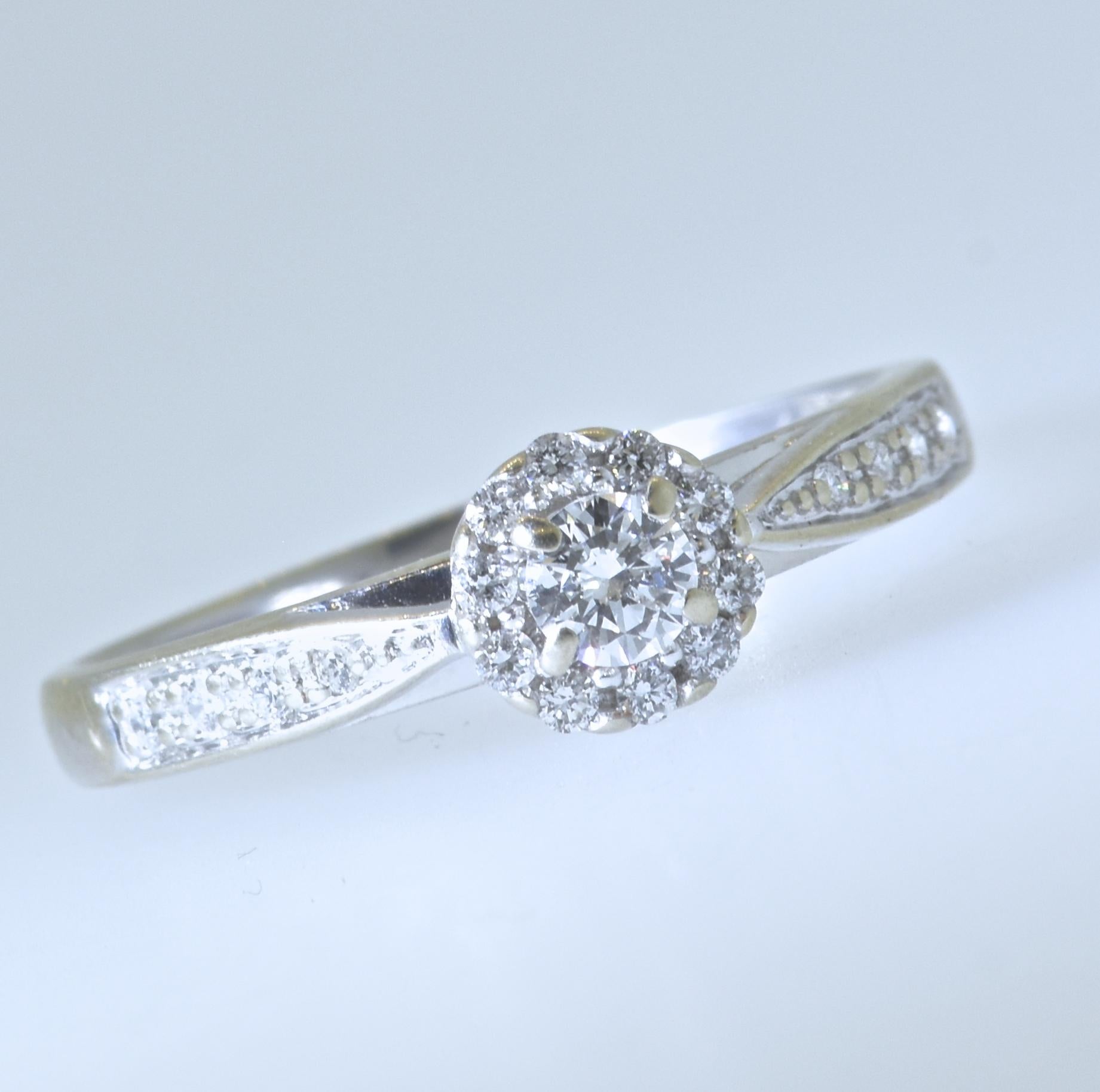 Halo Style Diamond & White Gold Ring In Excellent Condition For Sale In Aspen, CO