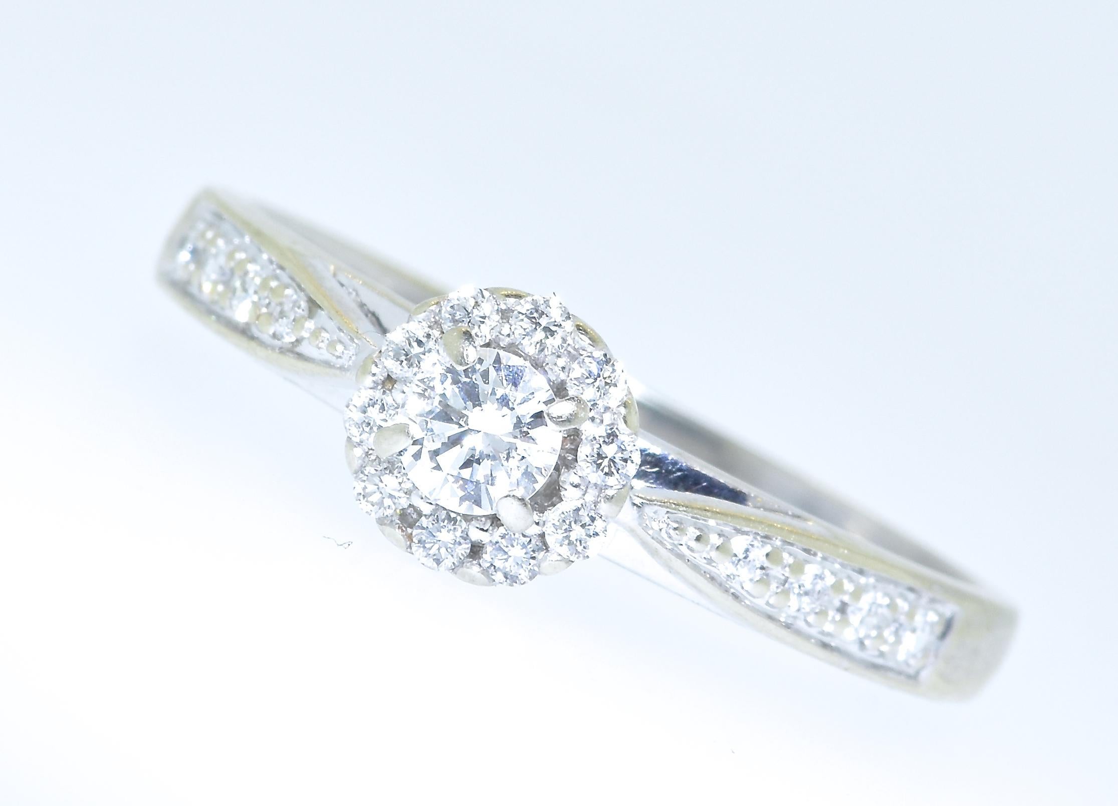 Women's or Men's Halo Style Diamond & White Gold Ring For Sale