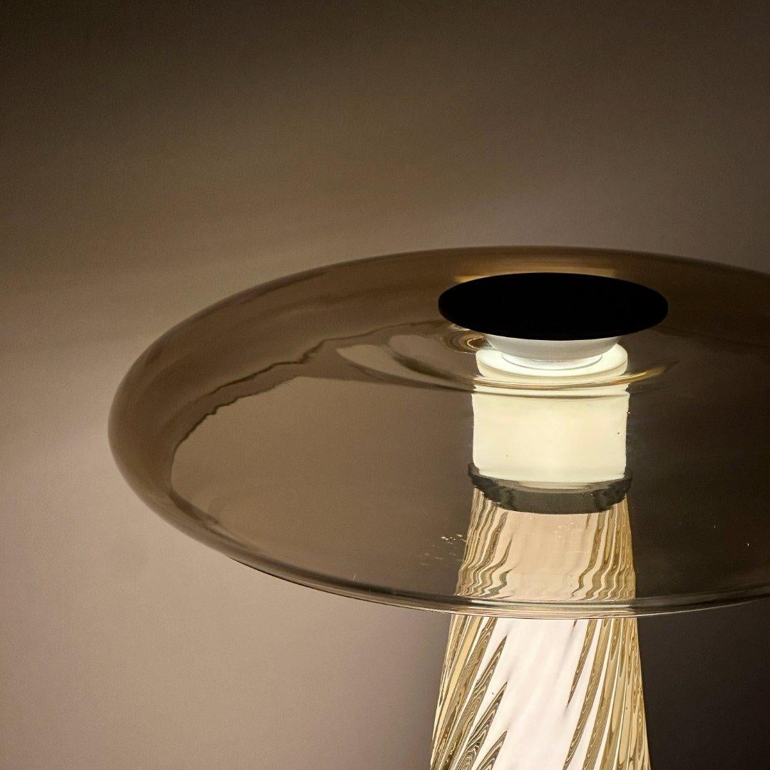 Moderne Lampe à poser Halo par André Fu en vente