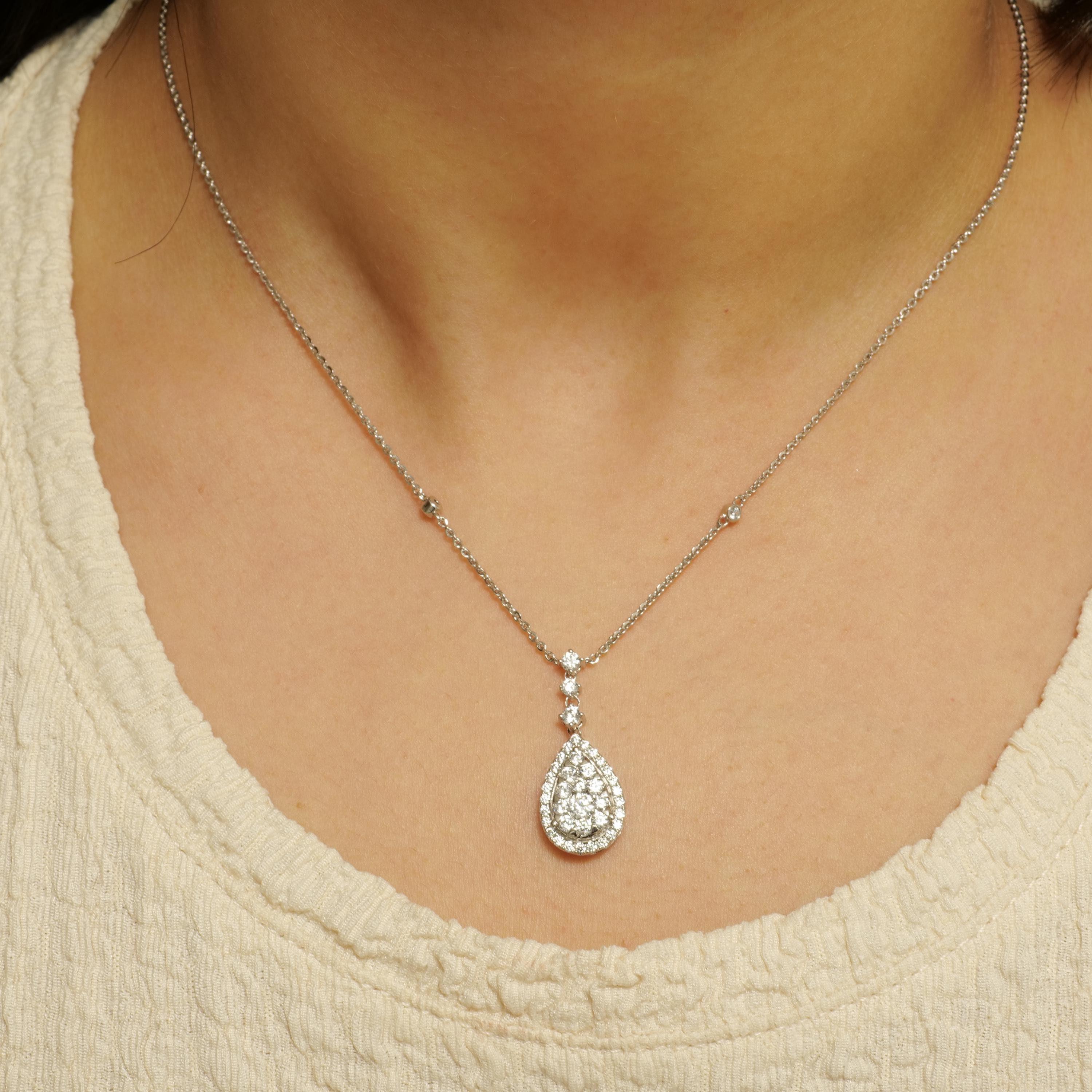 Art Deco Halo Teardrop Diamond Necklace in 14K Solid Gold (Certified) For Sale