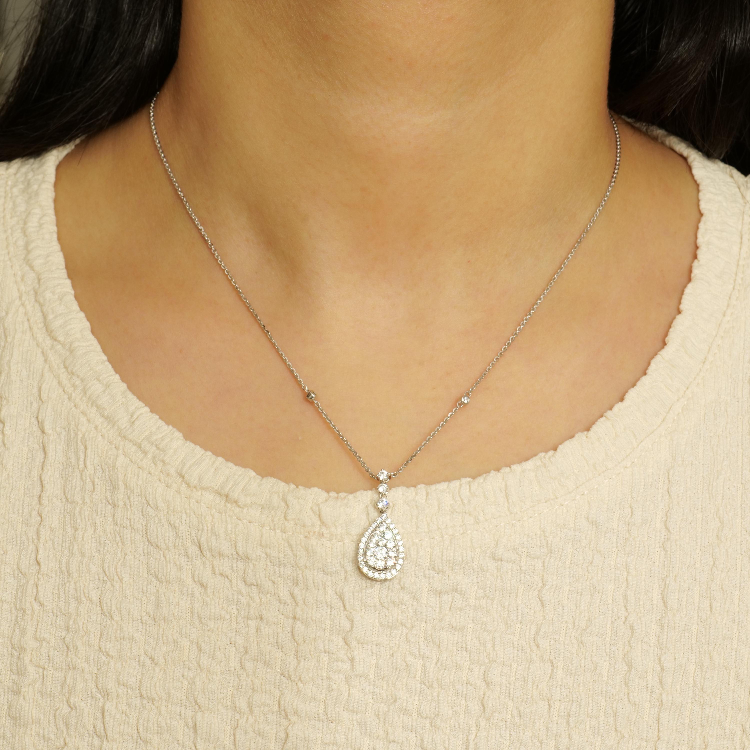 Round Cut Halo Teardrop Diamond Necklace in 14K Solid Gold (Certified) For Sale