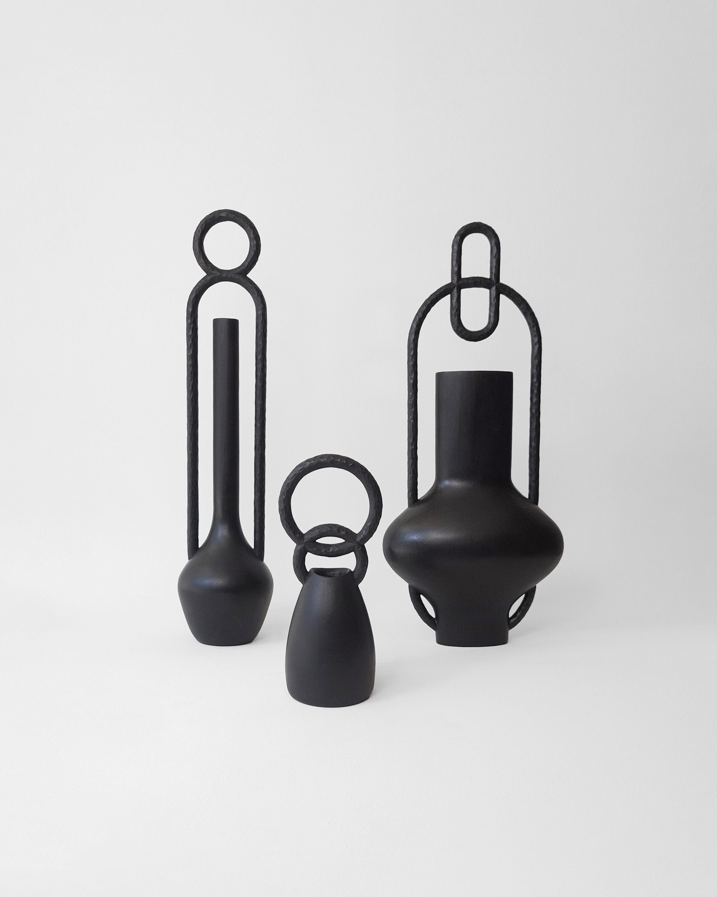 Halo Vase III, Brasilianisches Contemporary Design, von Estúdio Carmine (Holz) im Angebot