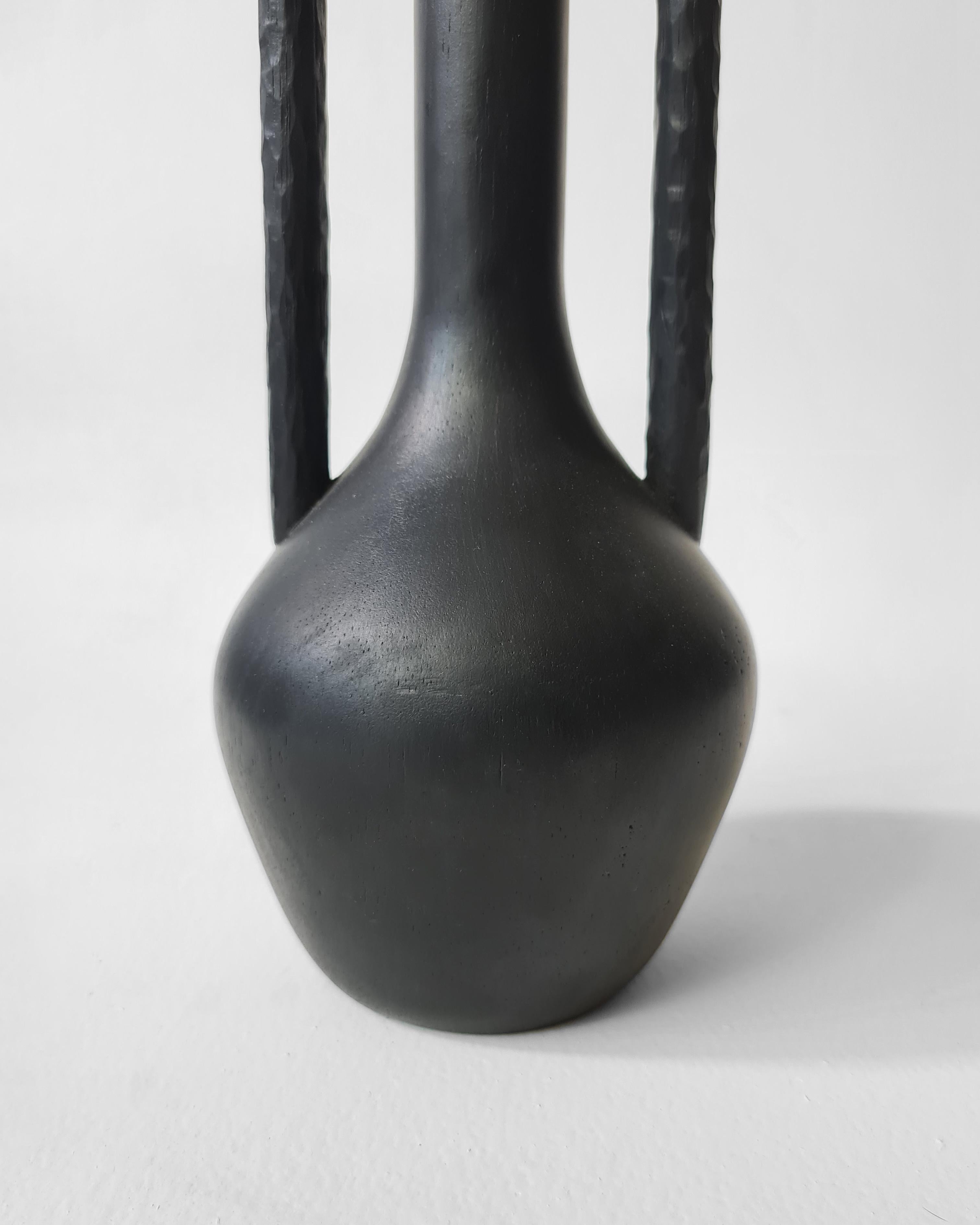 Wood Halo Vase IV, Brazilian Contemporary Design, by Estúdio Carmine For Sale